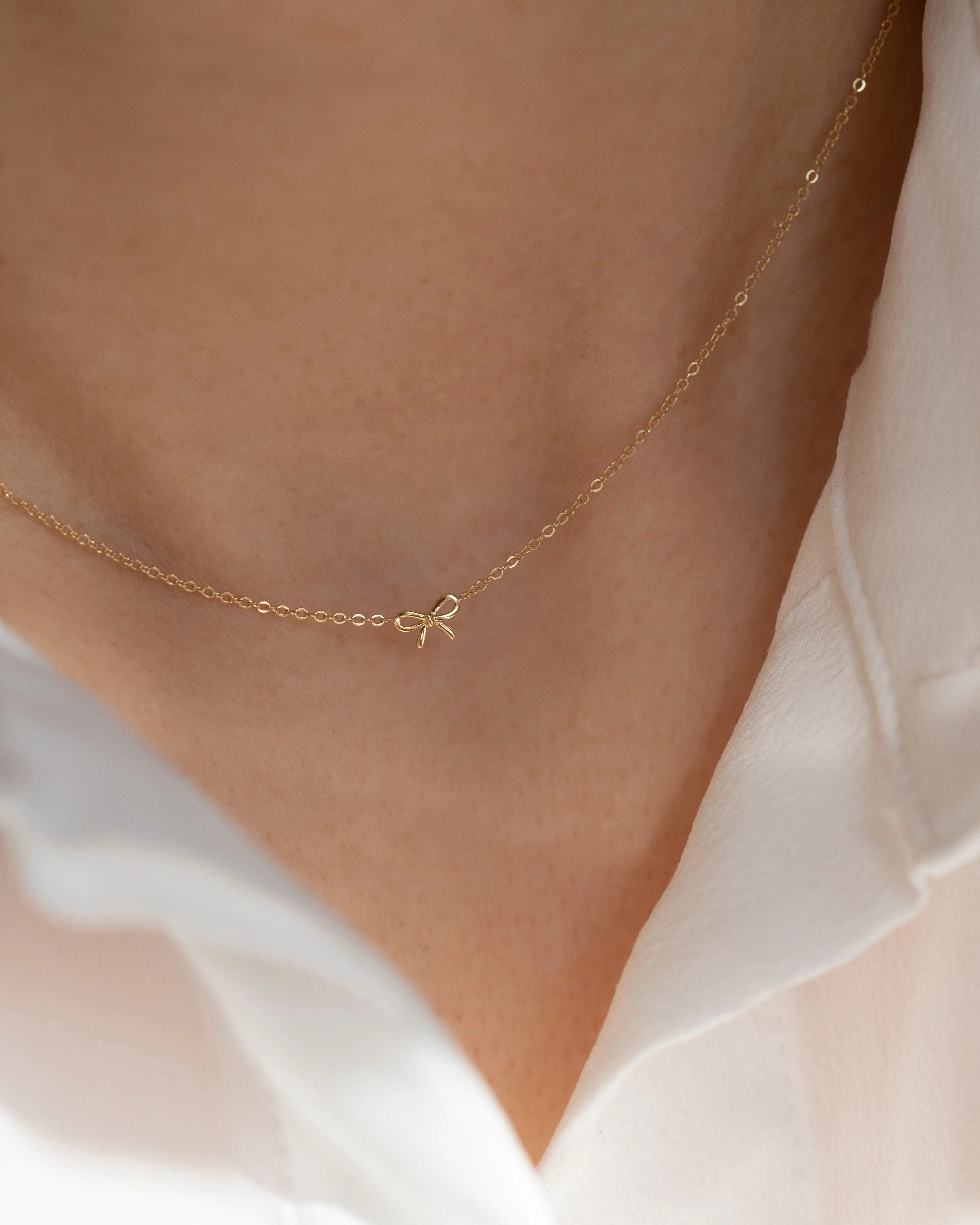 14k Gold Dainty Bow Necklace