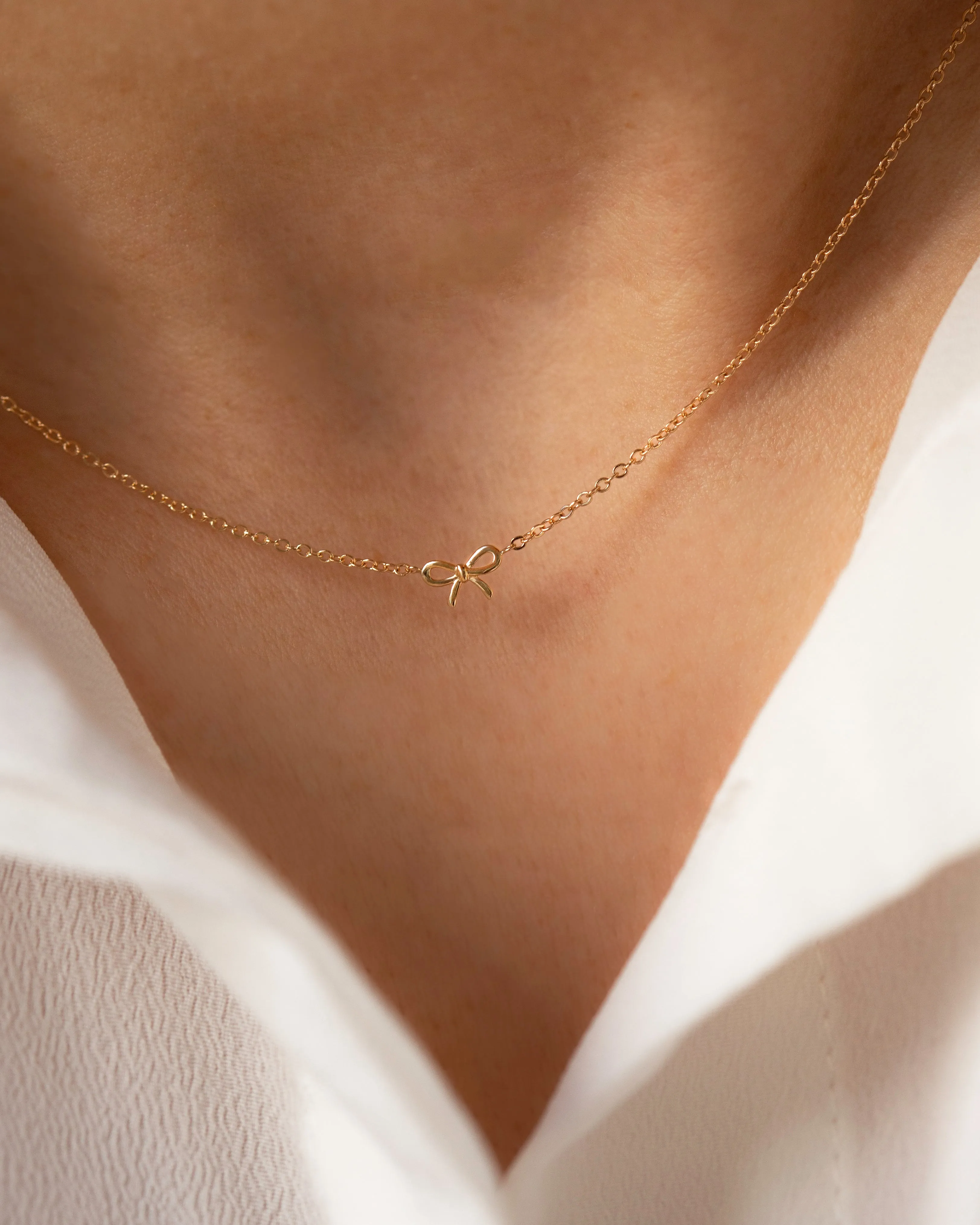 14k Gold Dainty Bow Necklace