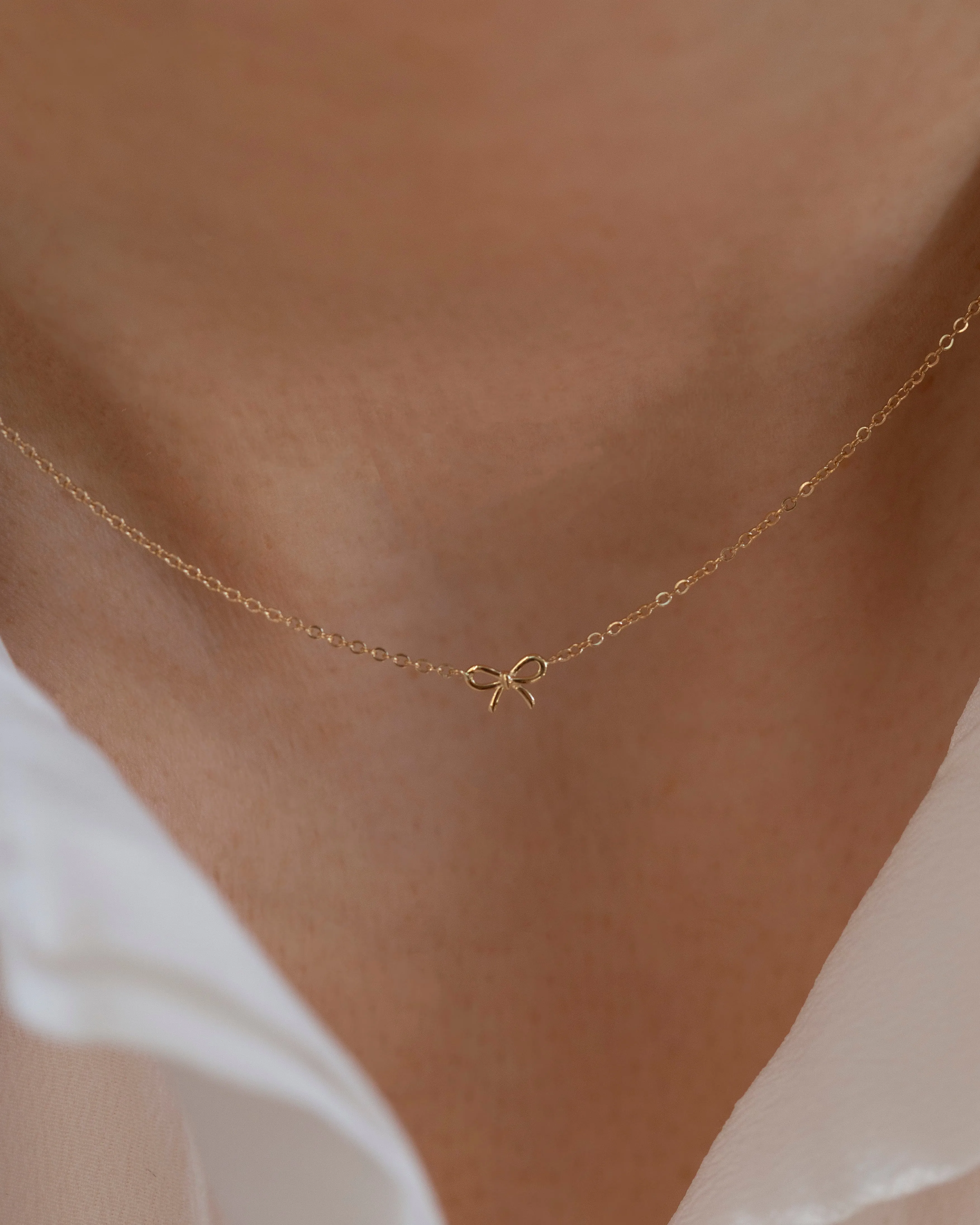 14k Gold Dainty Bow Necklace