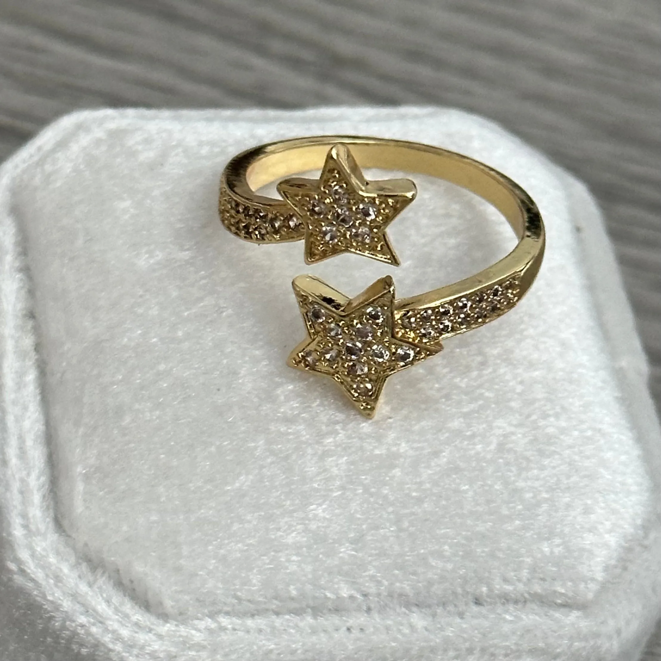 Adjustable Stars Ring