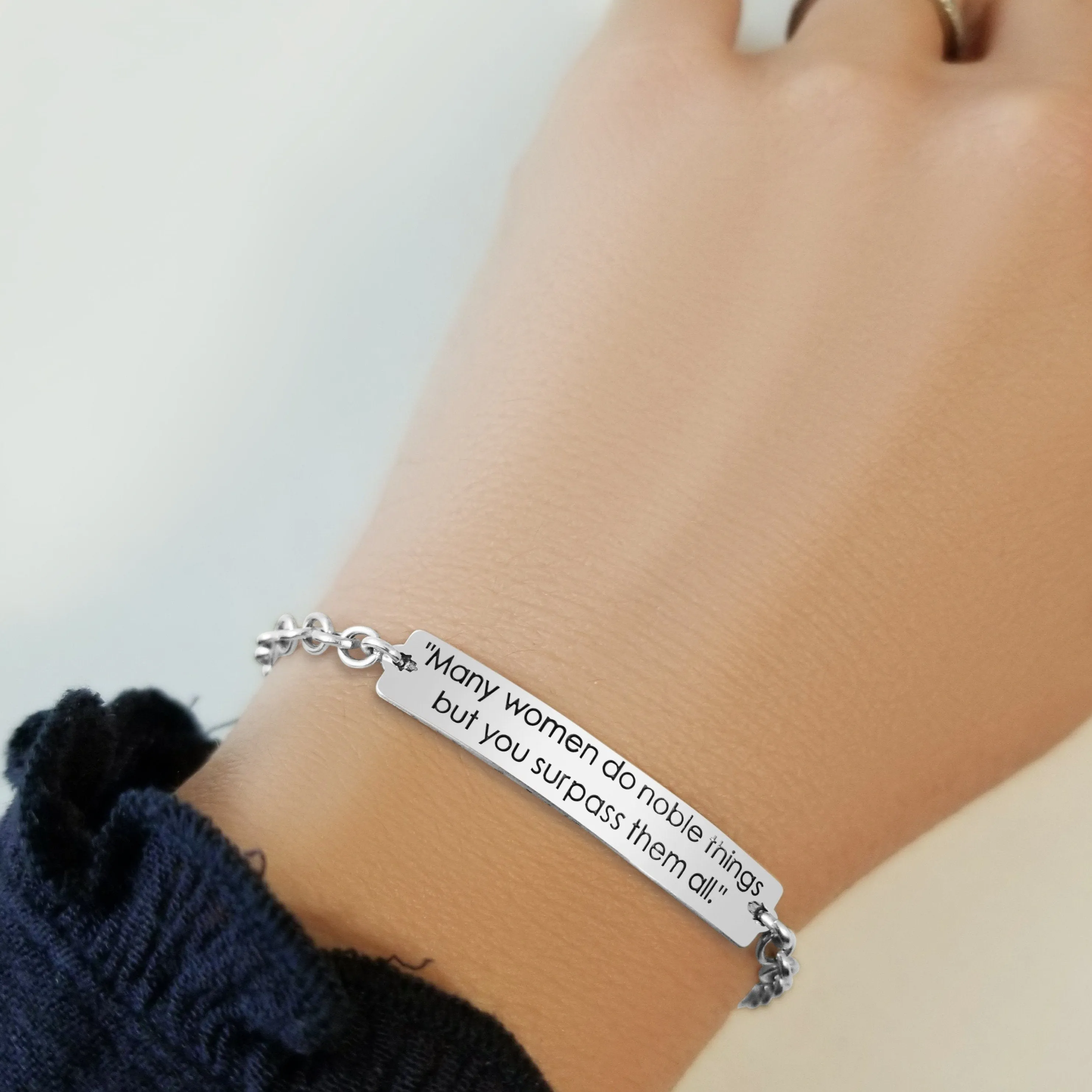 An Honorable Woman Bracelet | Proverbs 31