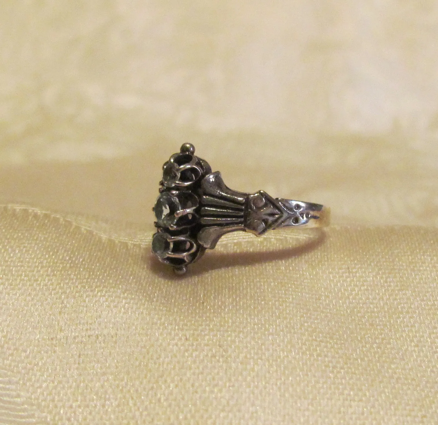 Antique Style 0.33ct Aquamarine 3 Stone Sterling Silver Ring Size 5 1/2