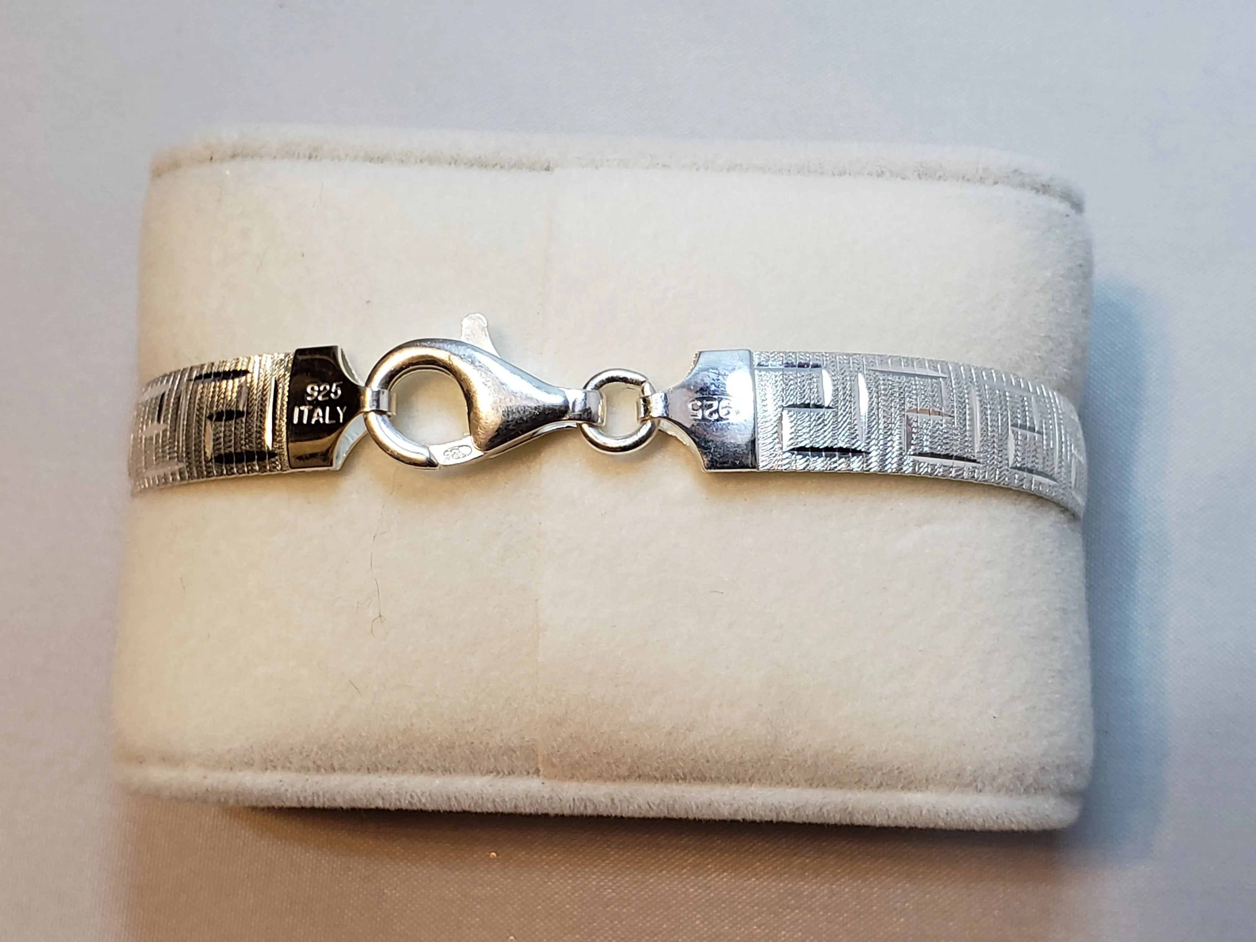 Artisan Crafted, Italian Made 7" Sterling Silver 13g. Diamond Cut, Greek Key Bracelet with Lobster Claw Clasp 