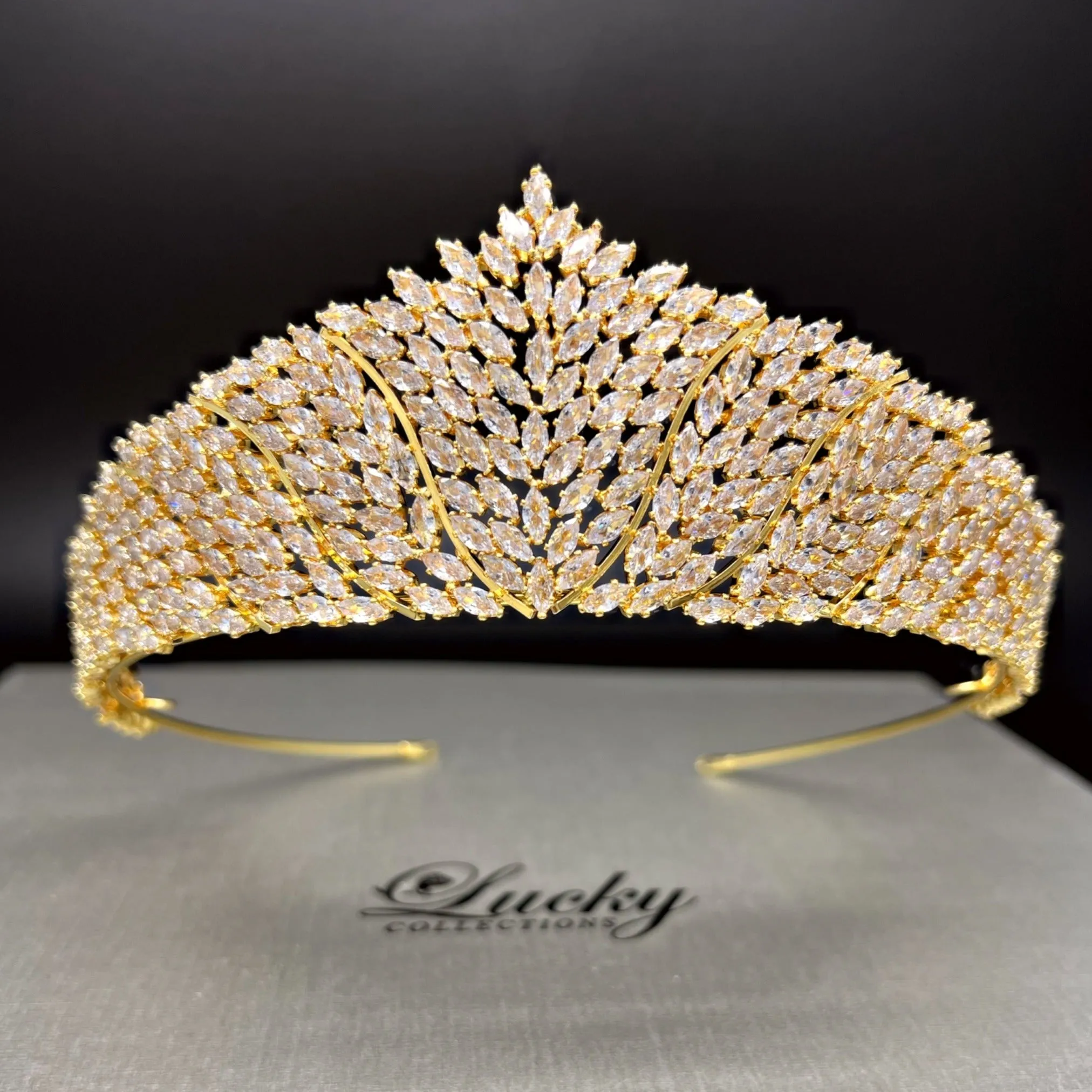 Bridal Tiara, Quince Crown, Quinceanera Tiara, Headpiece for Bride, Crystal Headpiece for 15 Anos