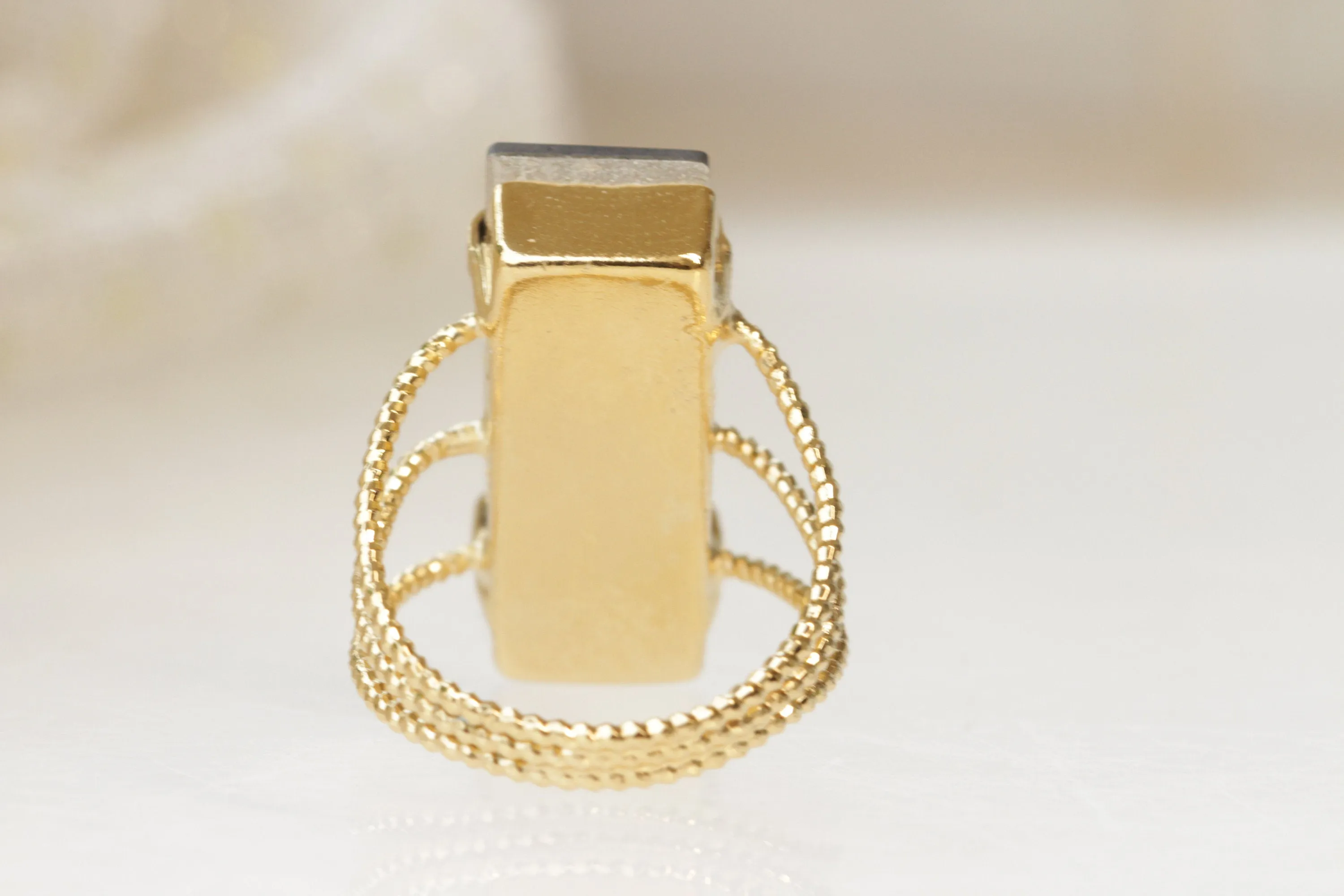 BRONZE GOLD RING