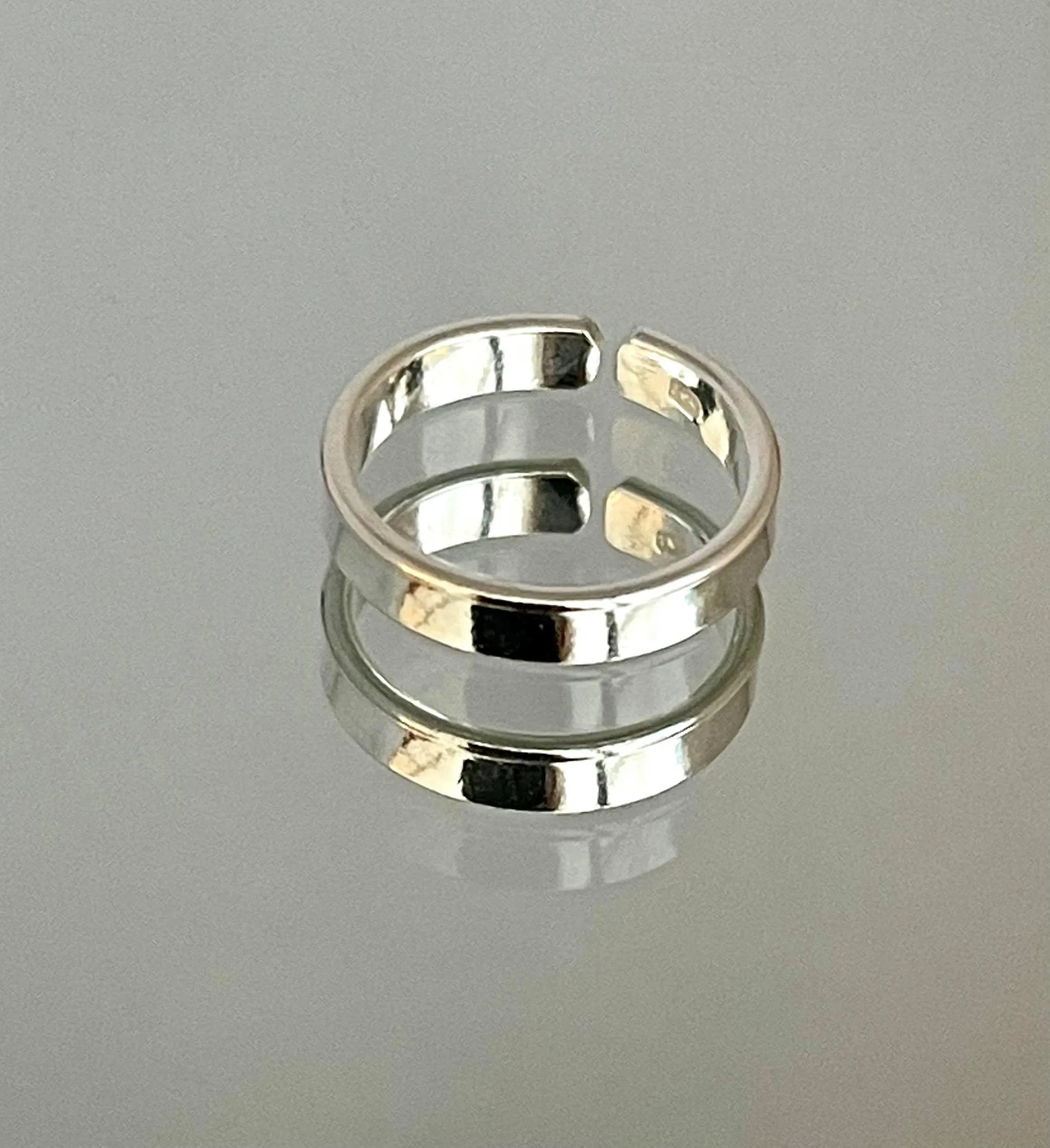 Classic Toe Ring