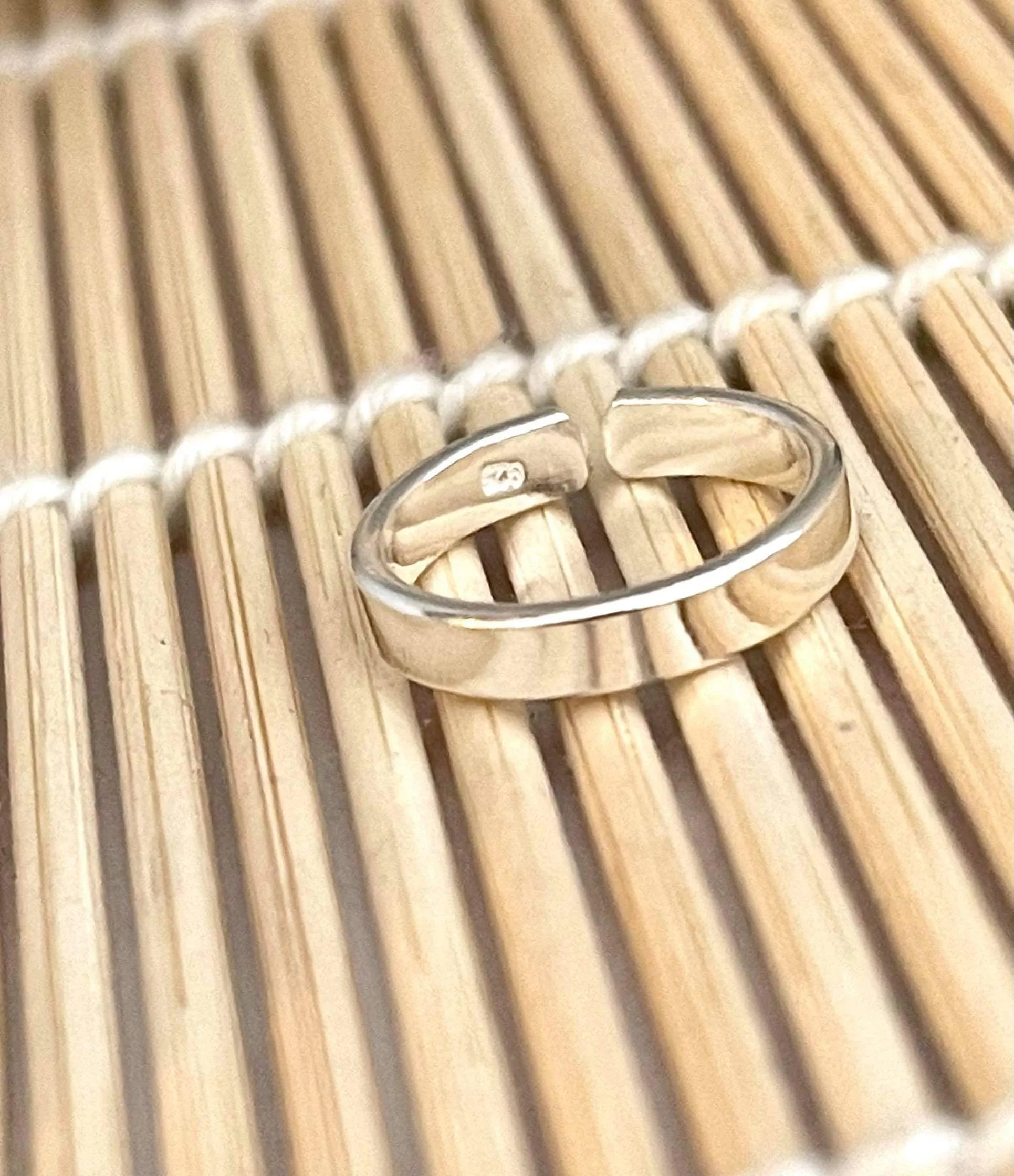 Classic Toe Ring
