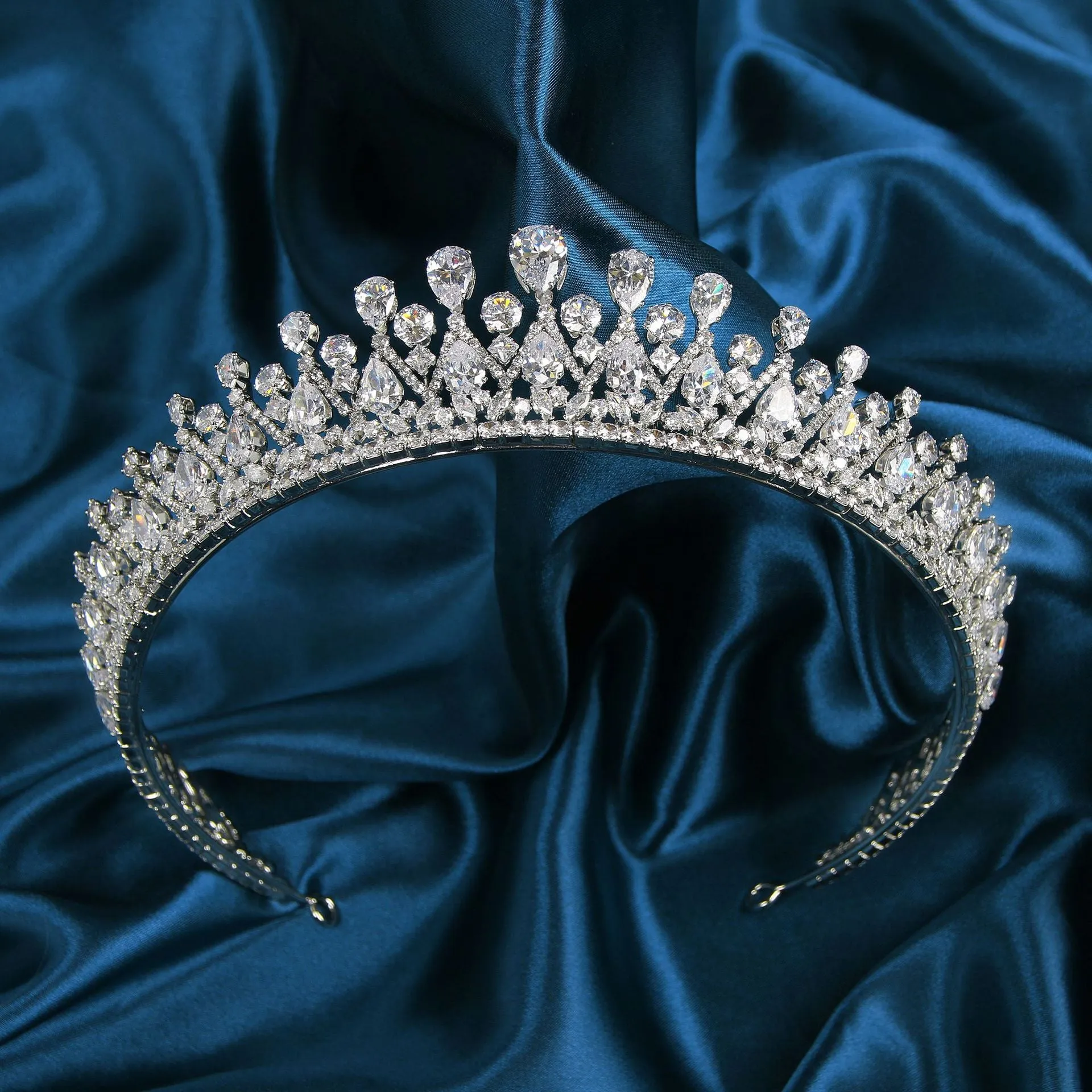 Classic Zirconia Wedding Tiara,Women's Crystal Tiara for Bride,Prom,Party Head Accessories GS0278