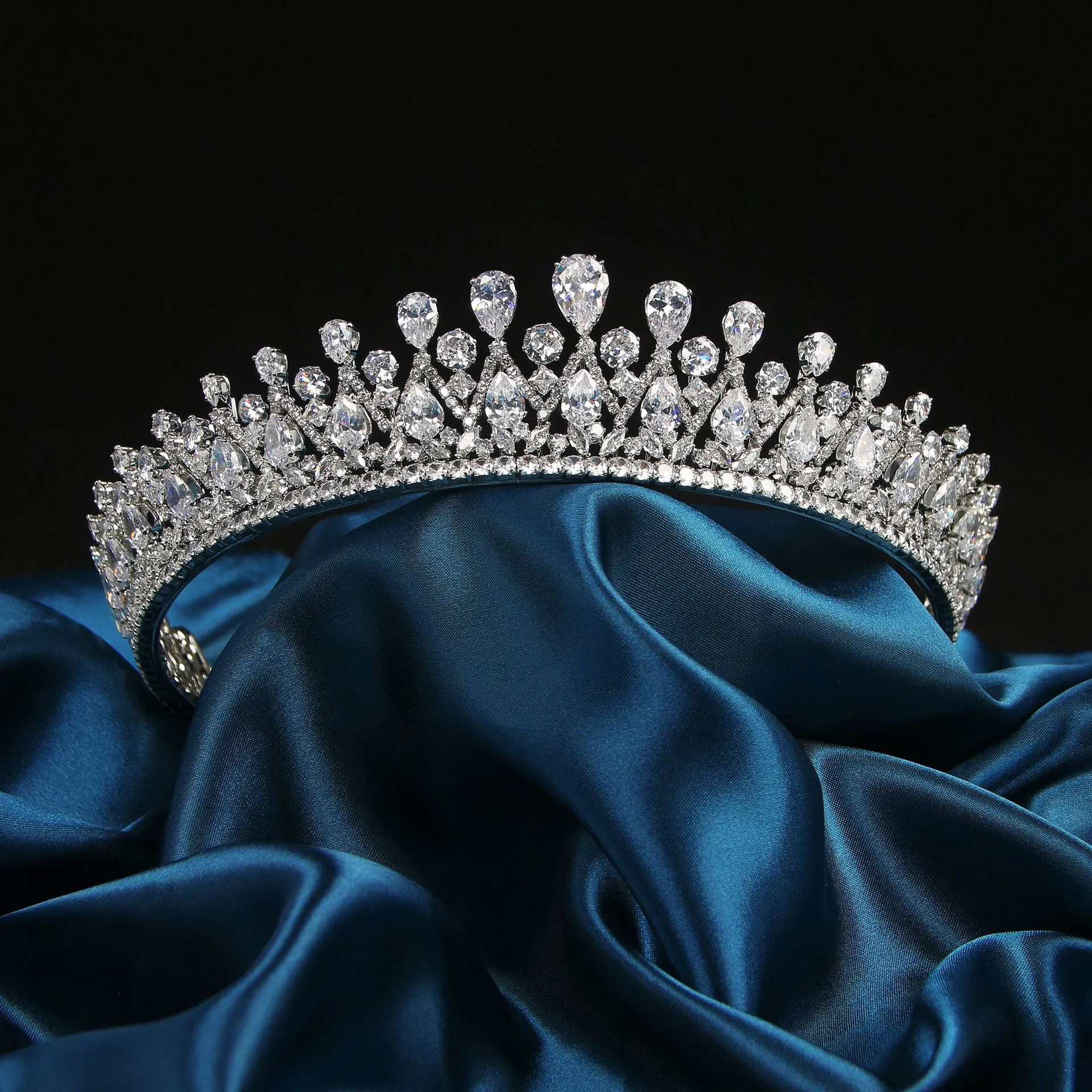 Classic Zirconia Wedding Tiara,Women's Crystal Tiara for Bride,Prom,Party Head Accessories GS0278