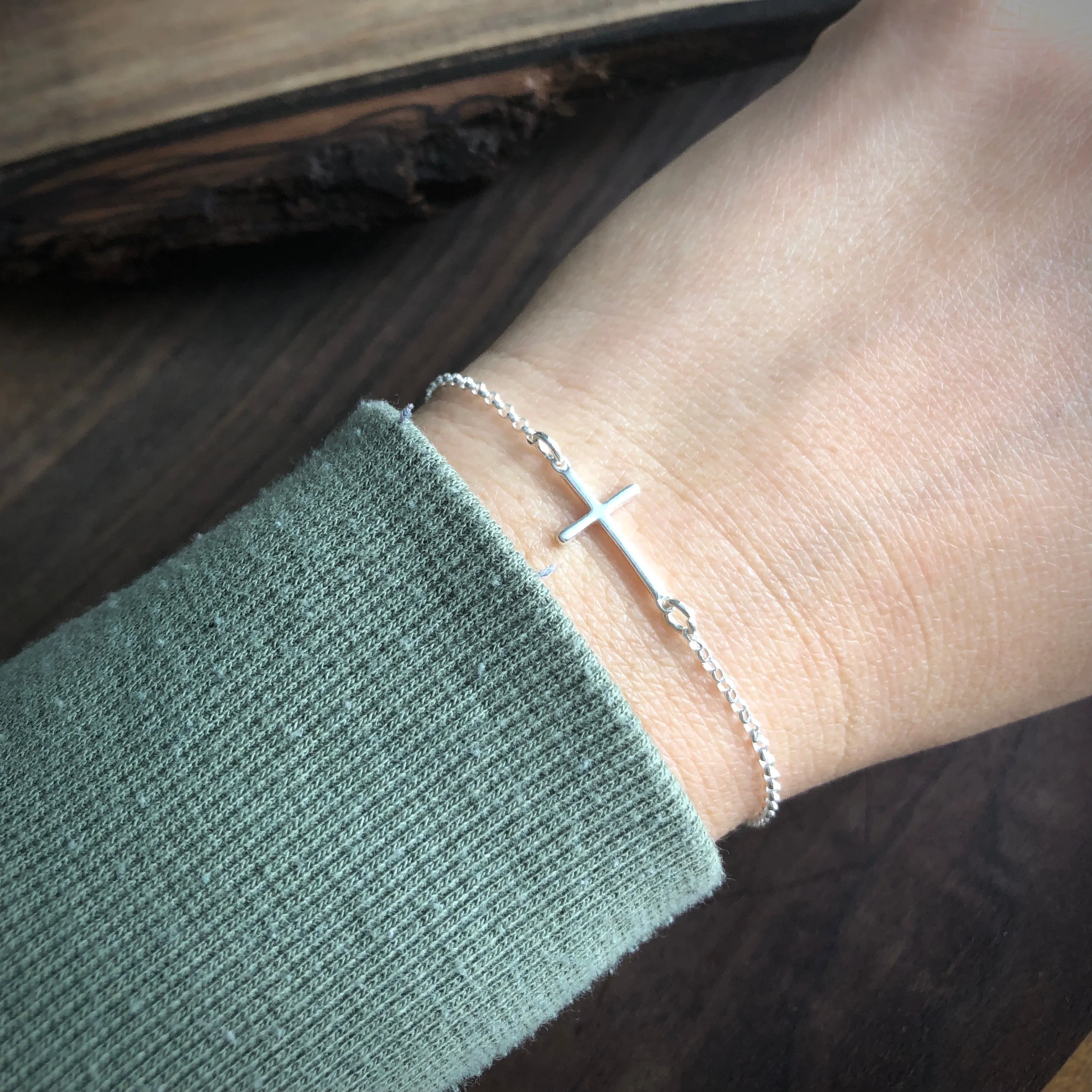 Cross bracelet