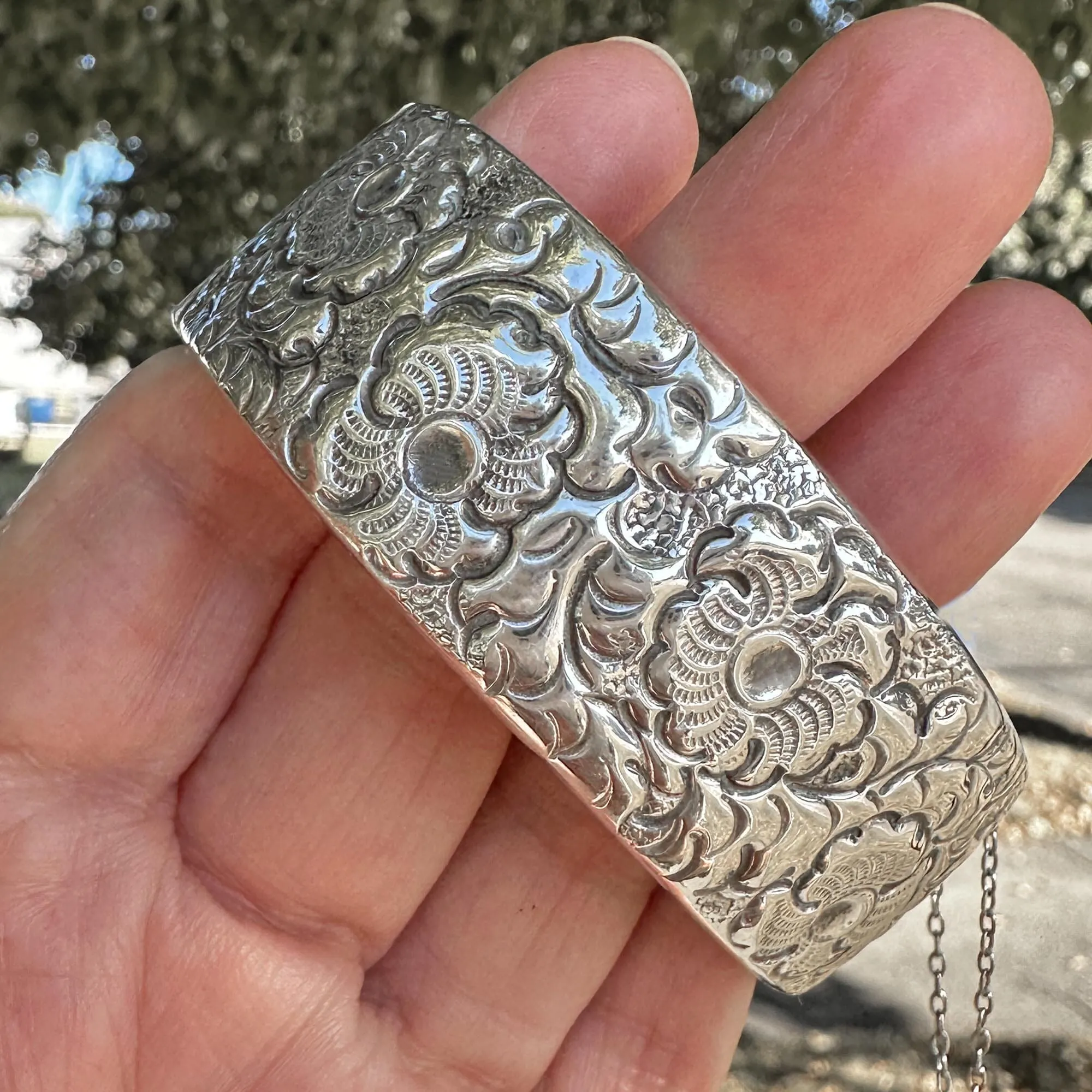 English Wide Floral Engraved Silver Bracelet Bangle