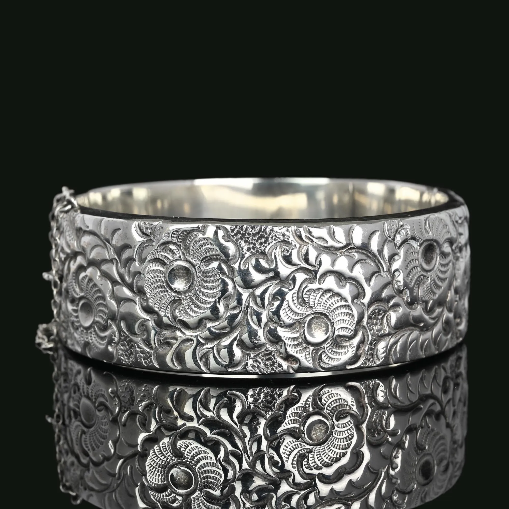 English Wide Floral Engraved Silver Bracelet Bangle