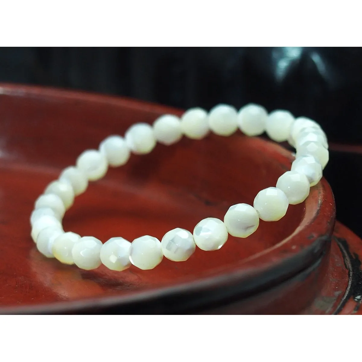 Faceted Mother of Pearl Stretch Bracelet