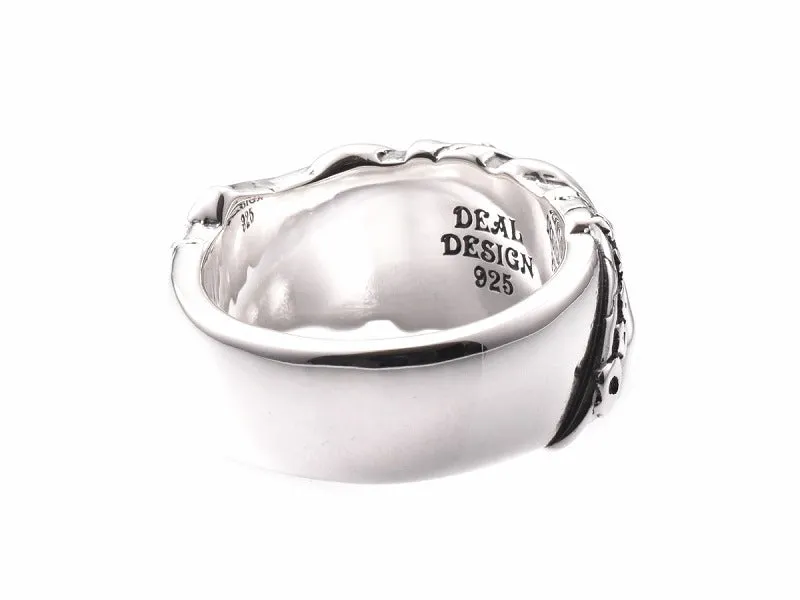 Flagline Snake Ring