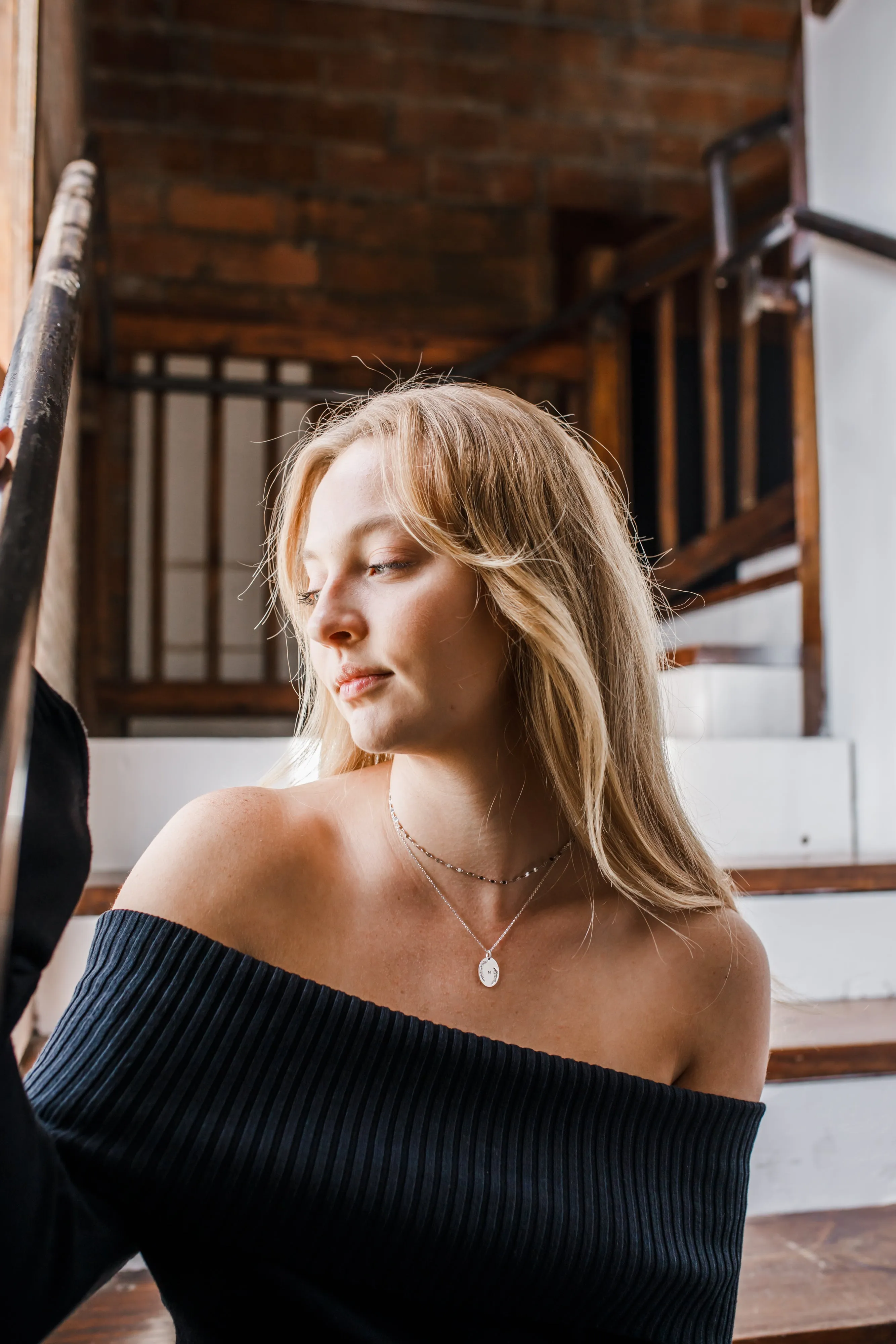 flora pendant necklace { gold   silver }