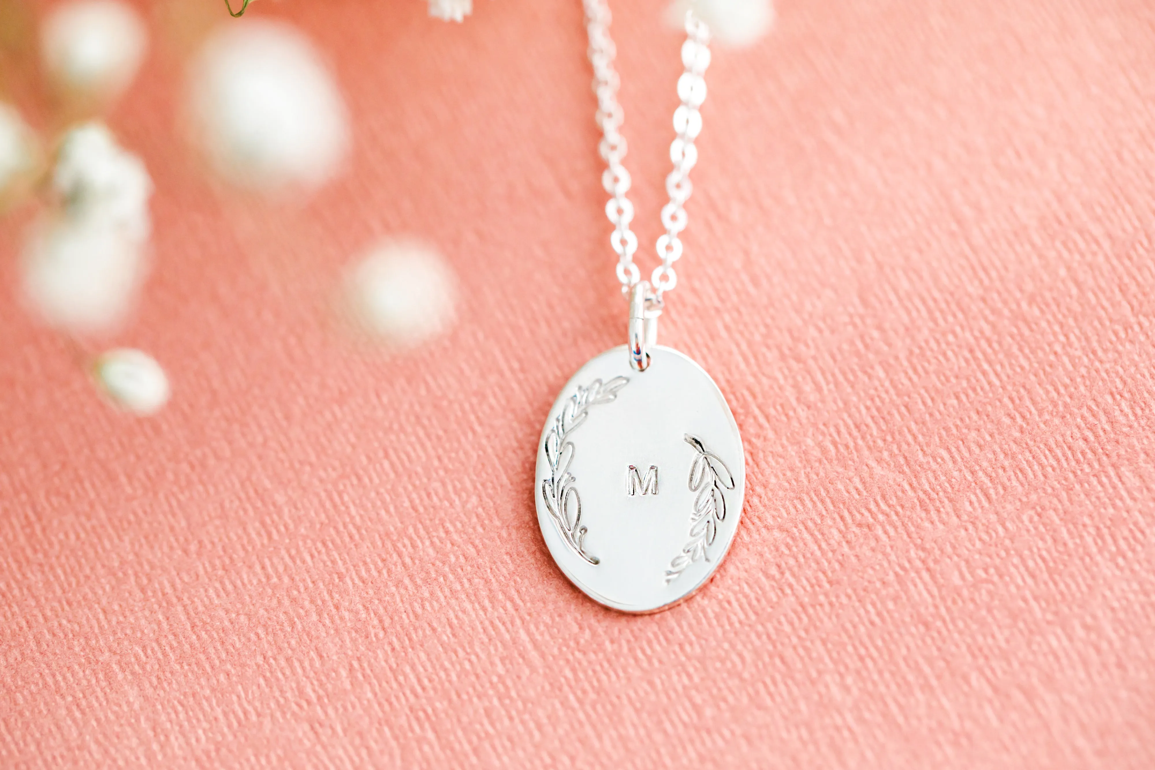 flora pendant necklace { gold   silver }
