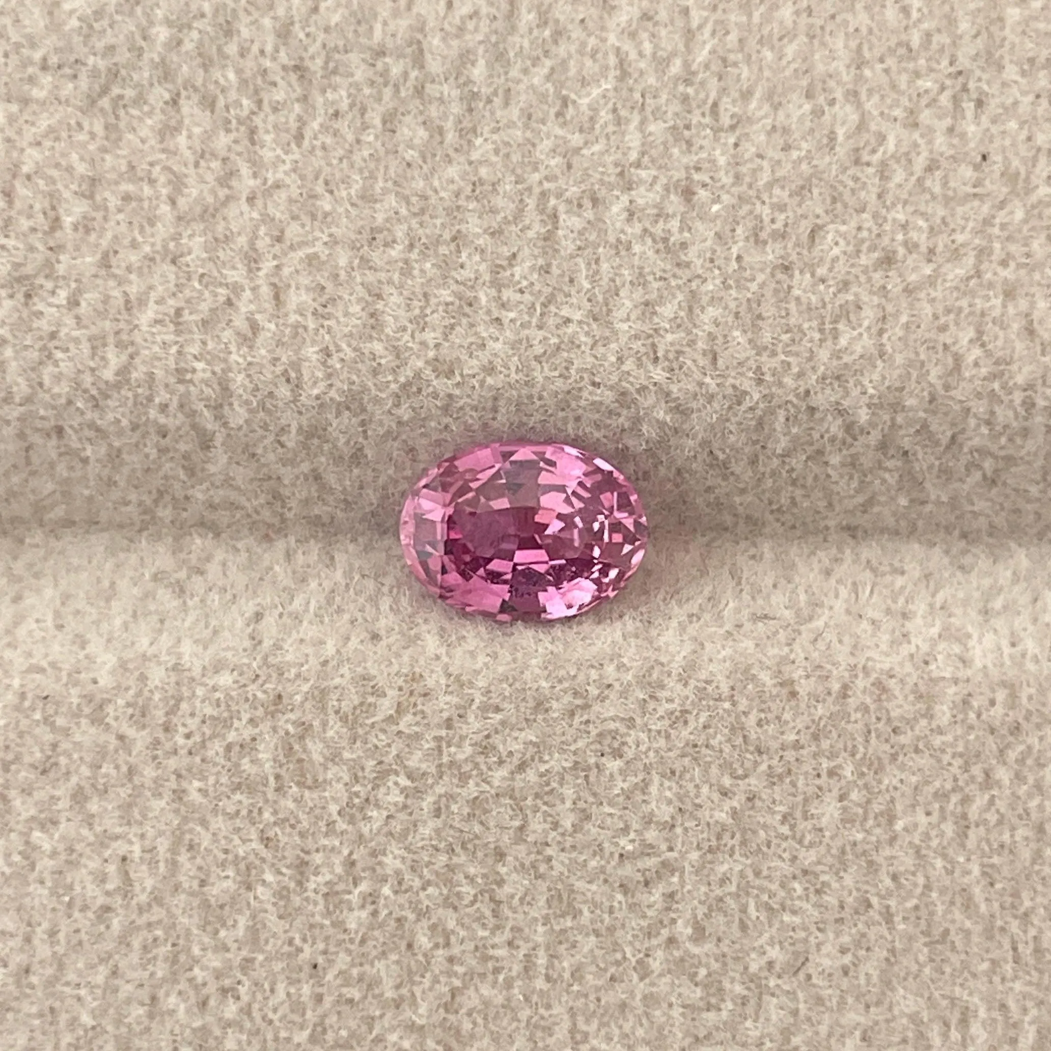 gemstone pink sapphire 1.08 crt ceylon madagascar pink oval sapphire, Loose Gemstone Cut, Loose Sapphire Gemstone