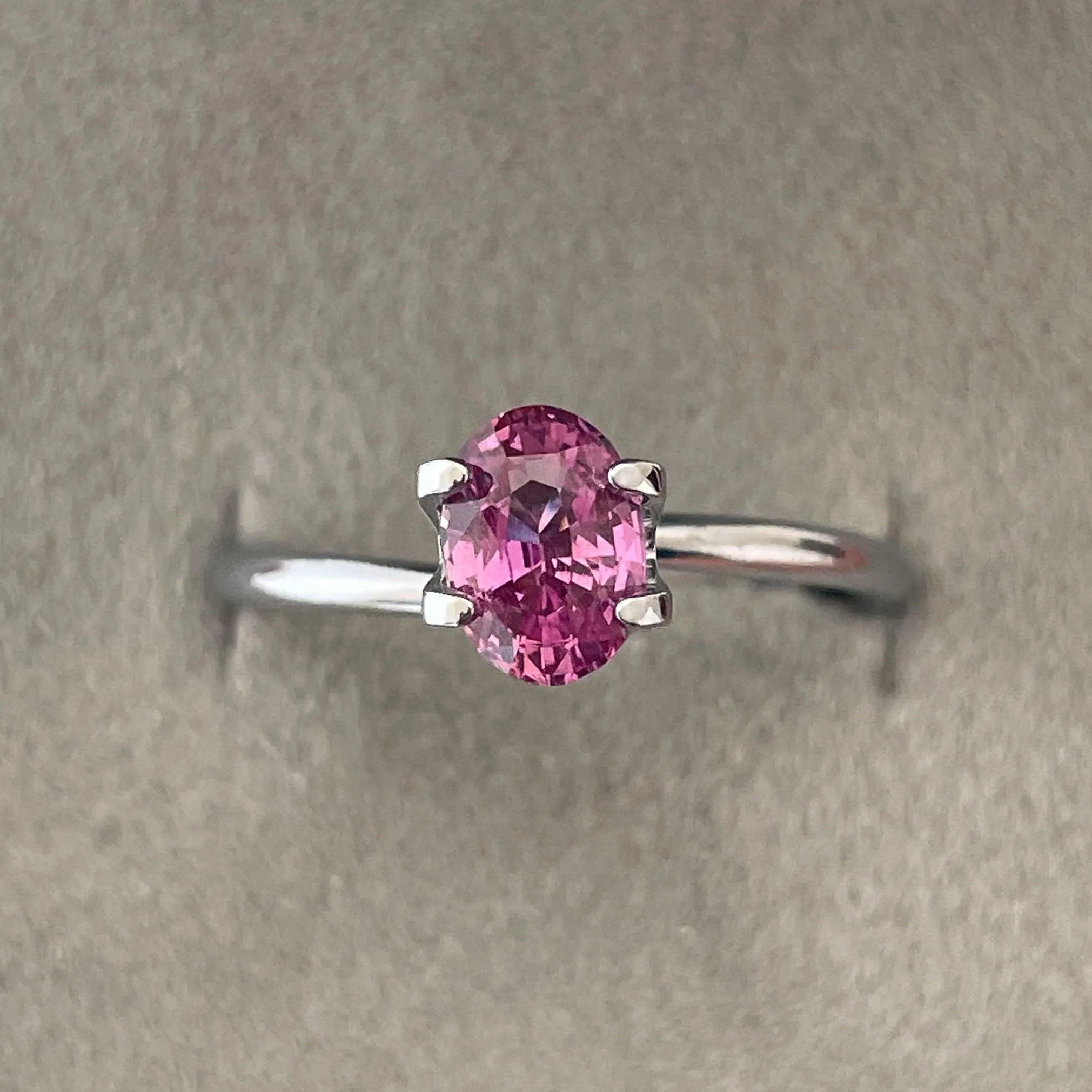 gemstone pink sapphire 1.08 crt ceylon madagascar pink oval sapphire, Loose Gemstone Cut, Loose Sapphire Gemstone