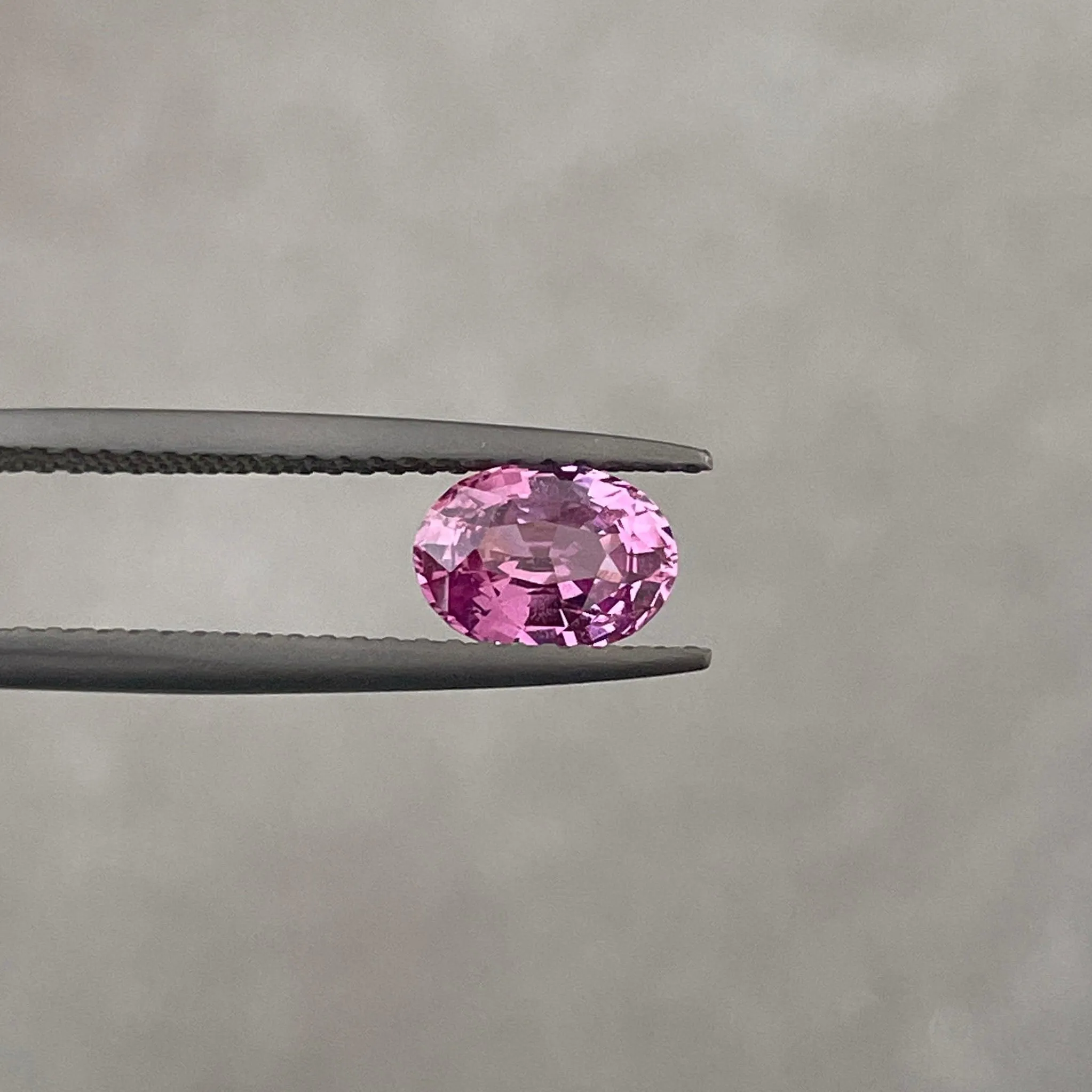gemstone pink sapphire 1.08 crt ceylon madagascar pink oval sapphire, Loose Gemstone Cut, Loose Sapphire Gemstone