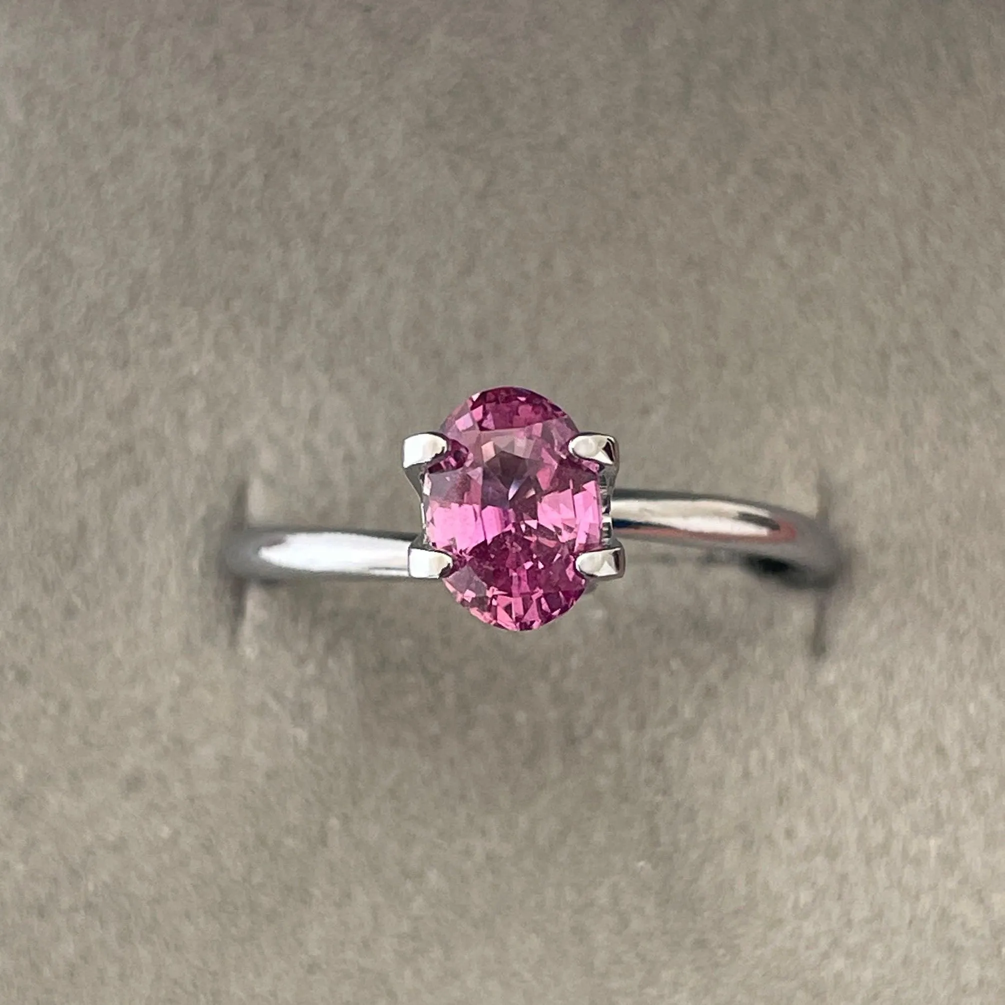 gemstone pink sapphire 1.08 crt ceylon madagascar pink oval sapphire, Loose Gemstone Cut, Loose Sapphire Gemstone