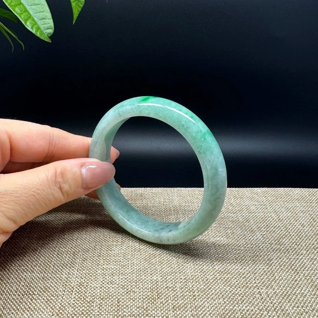Genuine Burmese Green Jade Jadeite Bangle Bracelet ( 56.3mm )