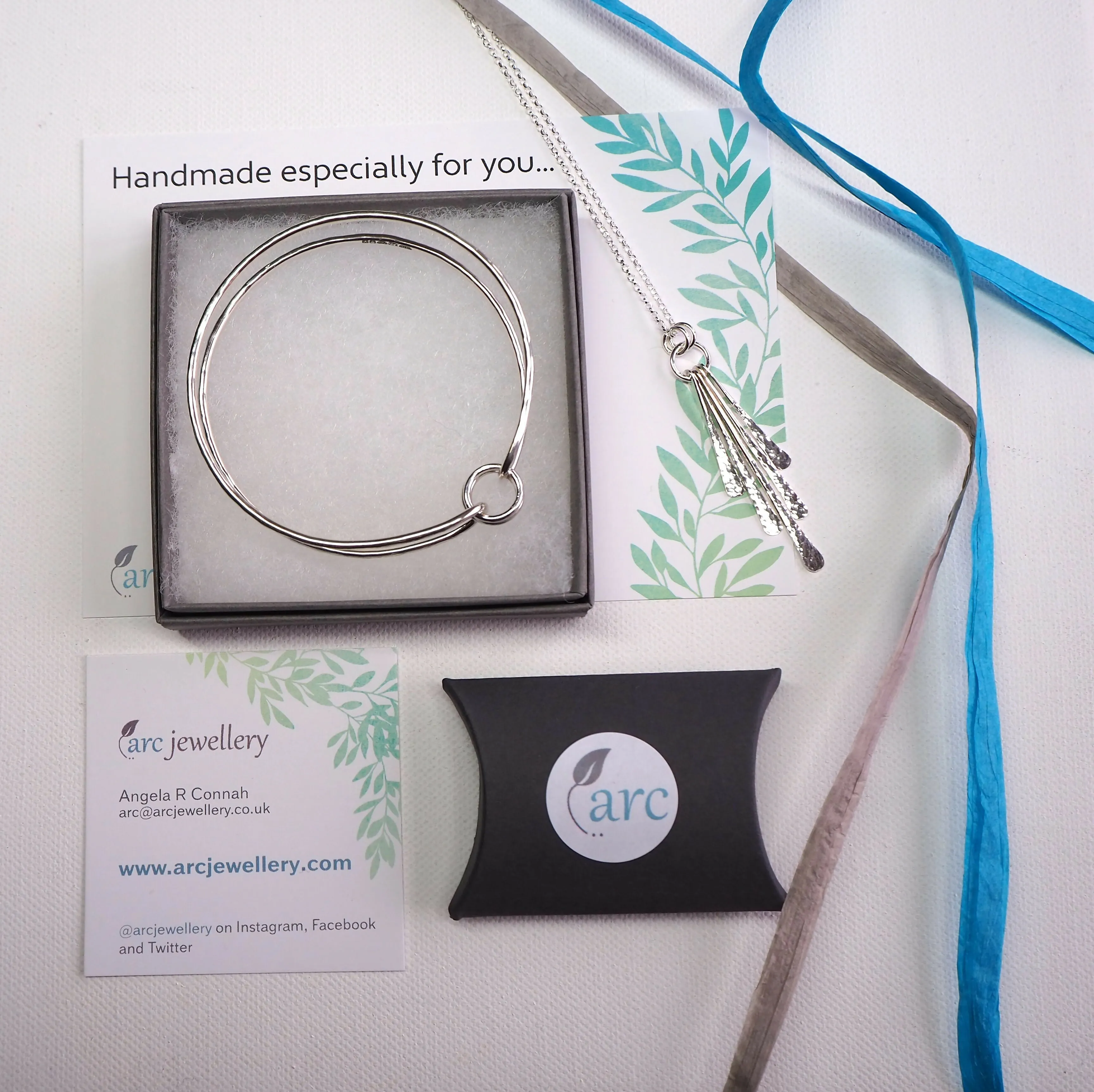 Hallmarked Silver Bracelet - Hammered Silver - Large Link