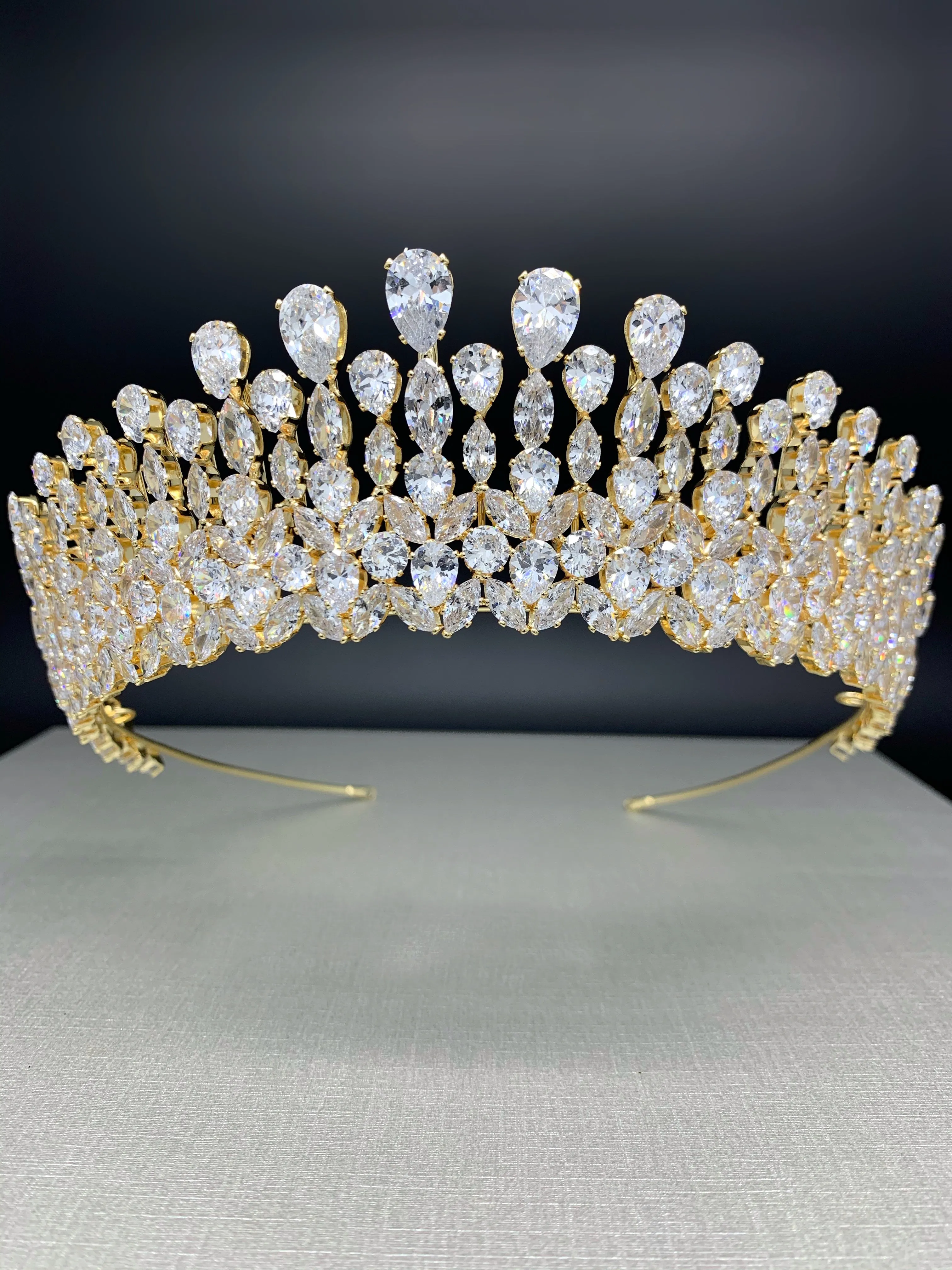High Quality Zirconia Bridal and Quinceanera Tiara, Countess Teardrop