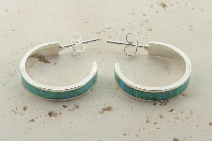 Hoop stud - blue opal - med