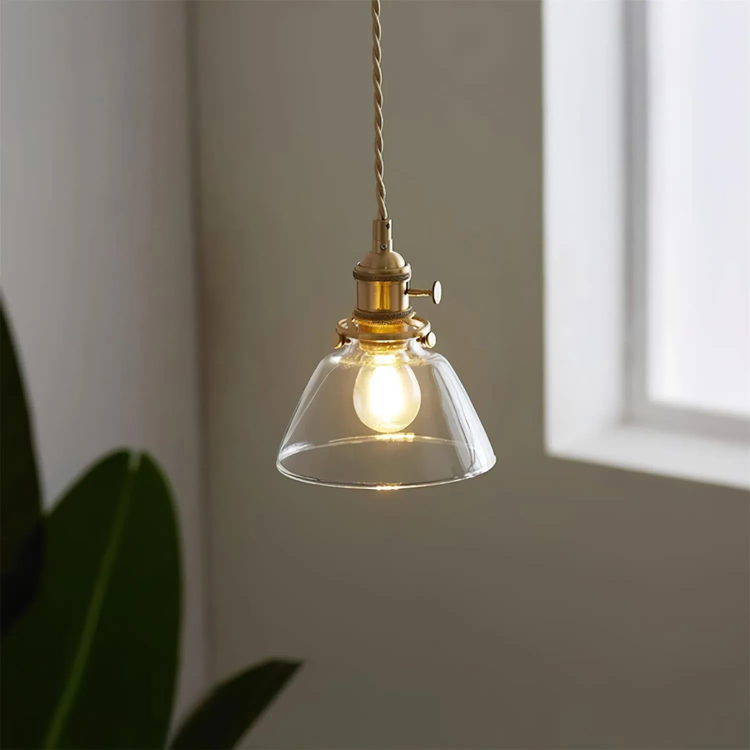 Jasmine Glass Pendant Lamp