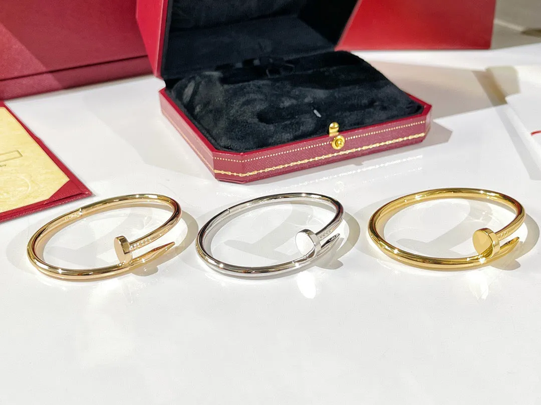 JW580 Juste un Clou Bracelet