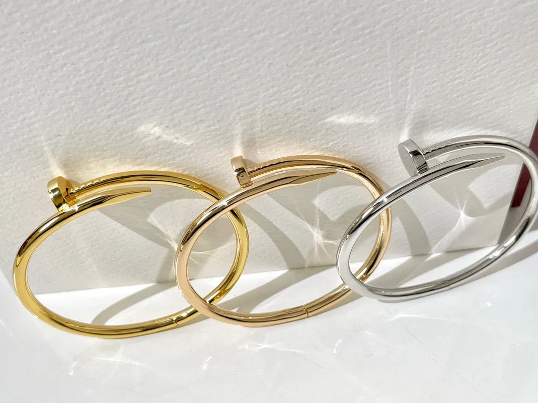 JW580 Juste un Clou Bracelet