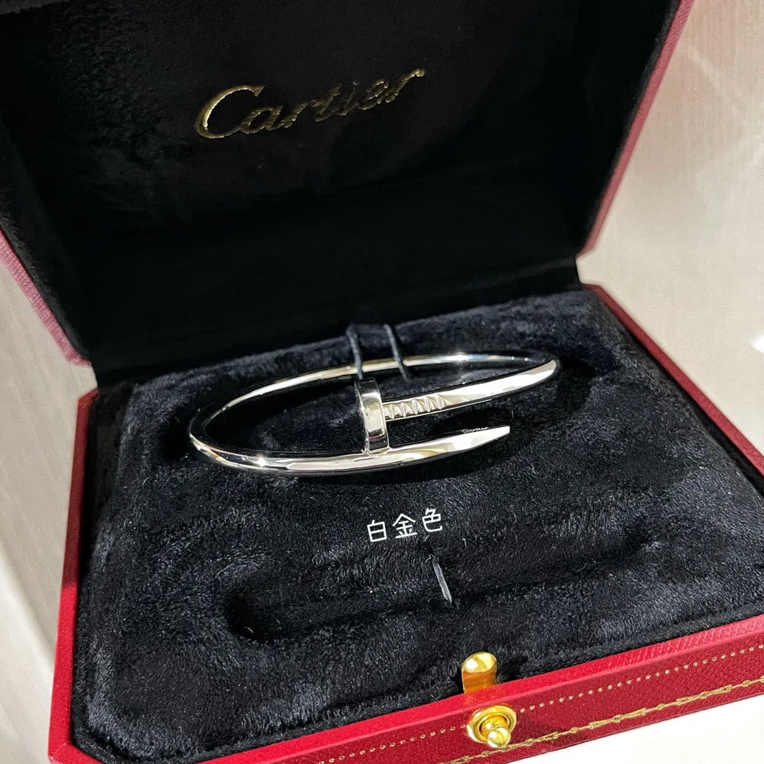 JW580 Juste un Clou Bracelet