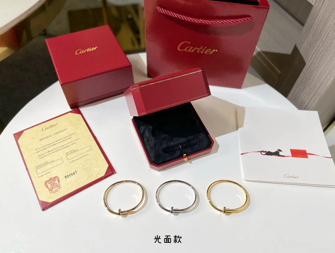 JW580 Juste un Clou Bracelet