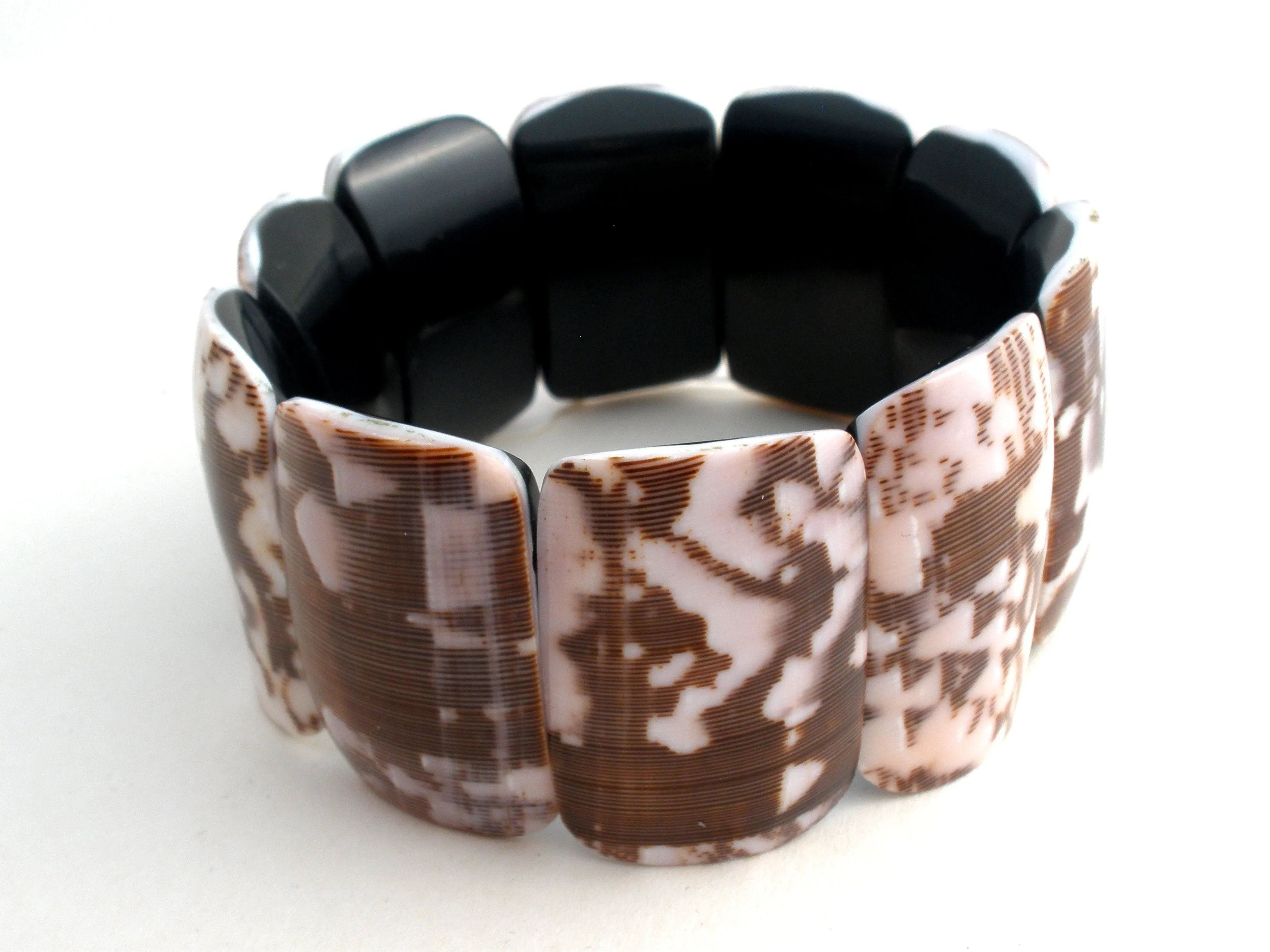 Lee Sands Wide Shell Bracelet