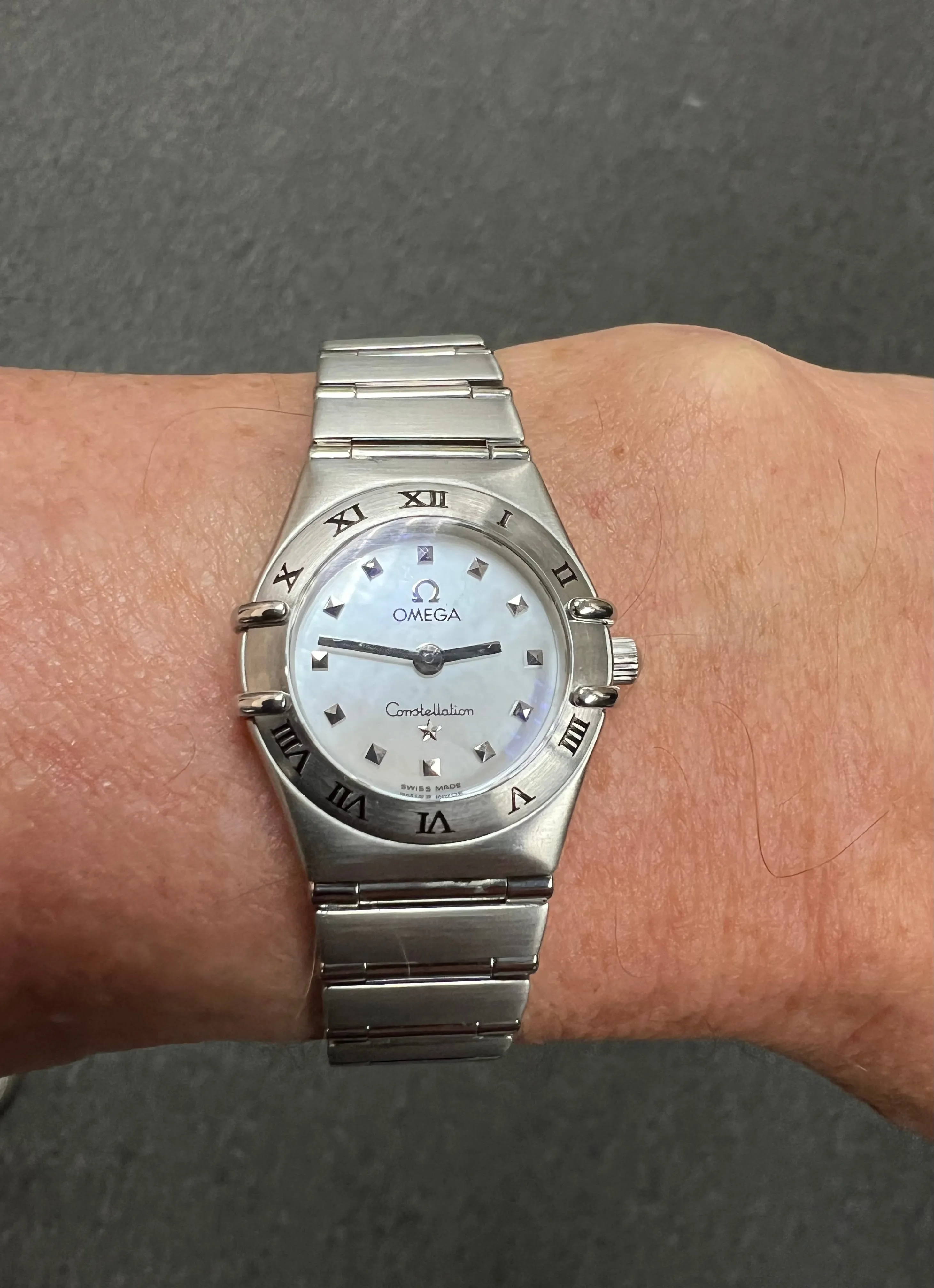 Omega Constellation Ladies Mother Of Pearl Dial Quartz Stainless Wristwatch