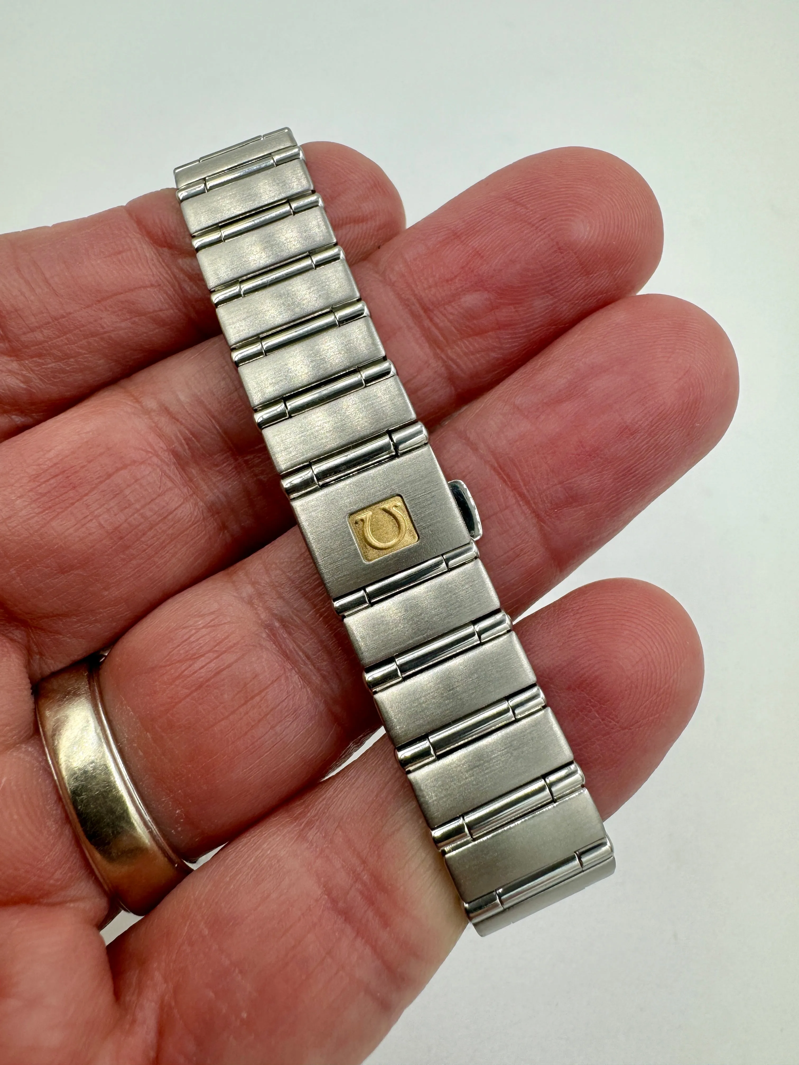 Omega Constellation Ladies Mother Of Pearl Dial Quartz Stainless Wristwatch