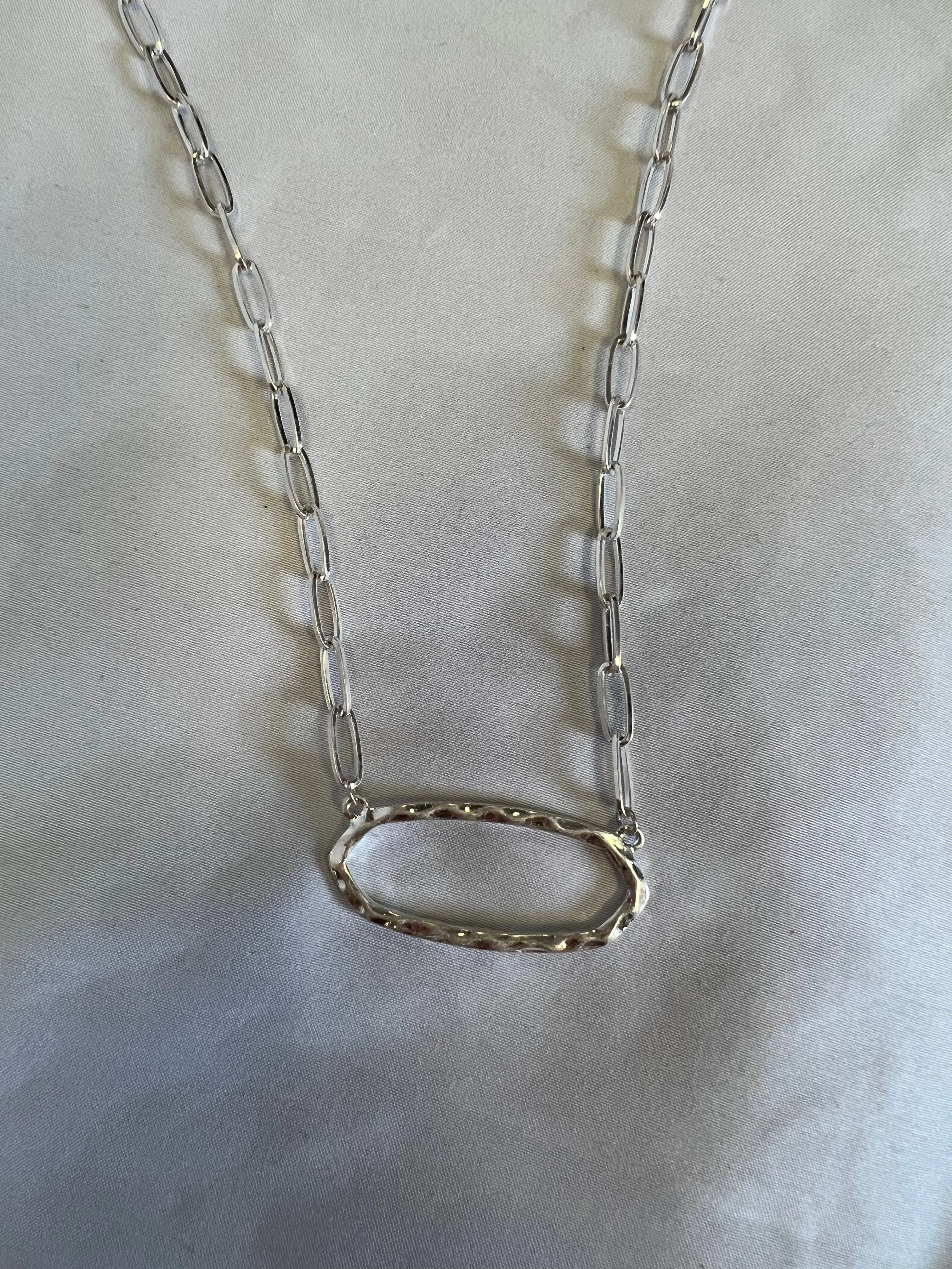 Oval Oct Necklace - Silver