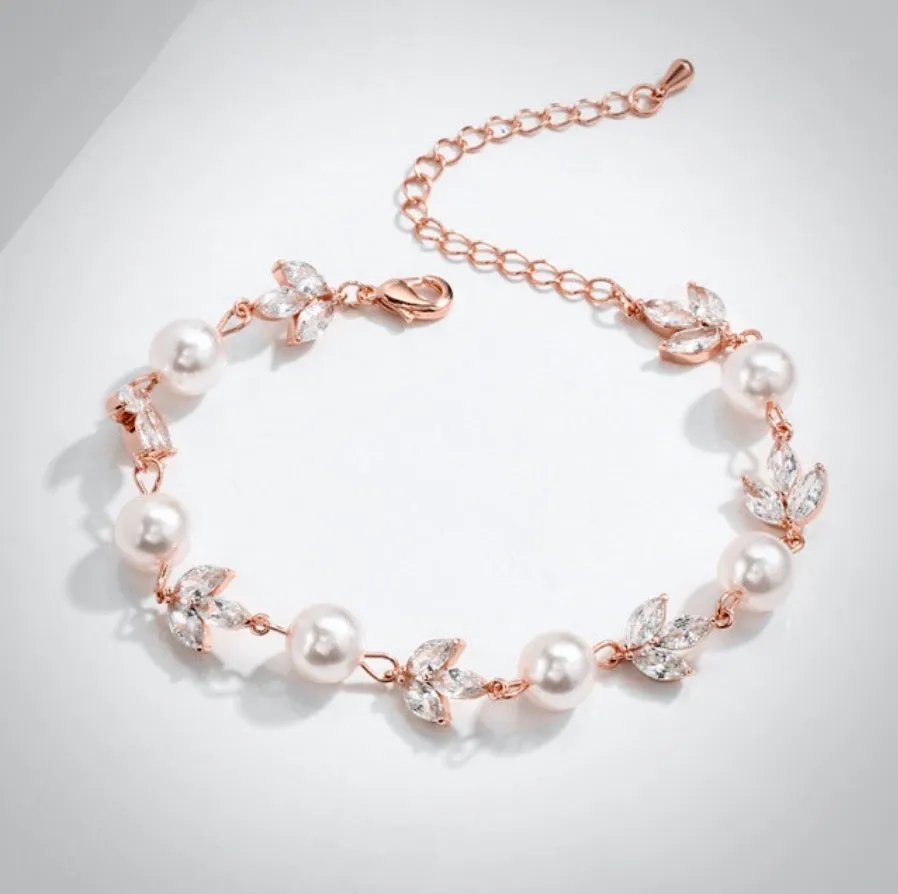 Perla - Pearl and Cubic Zirconia Bridal Bracelet - Available in Silver, Rose Gold and Yellow Gold