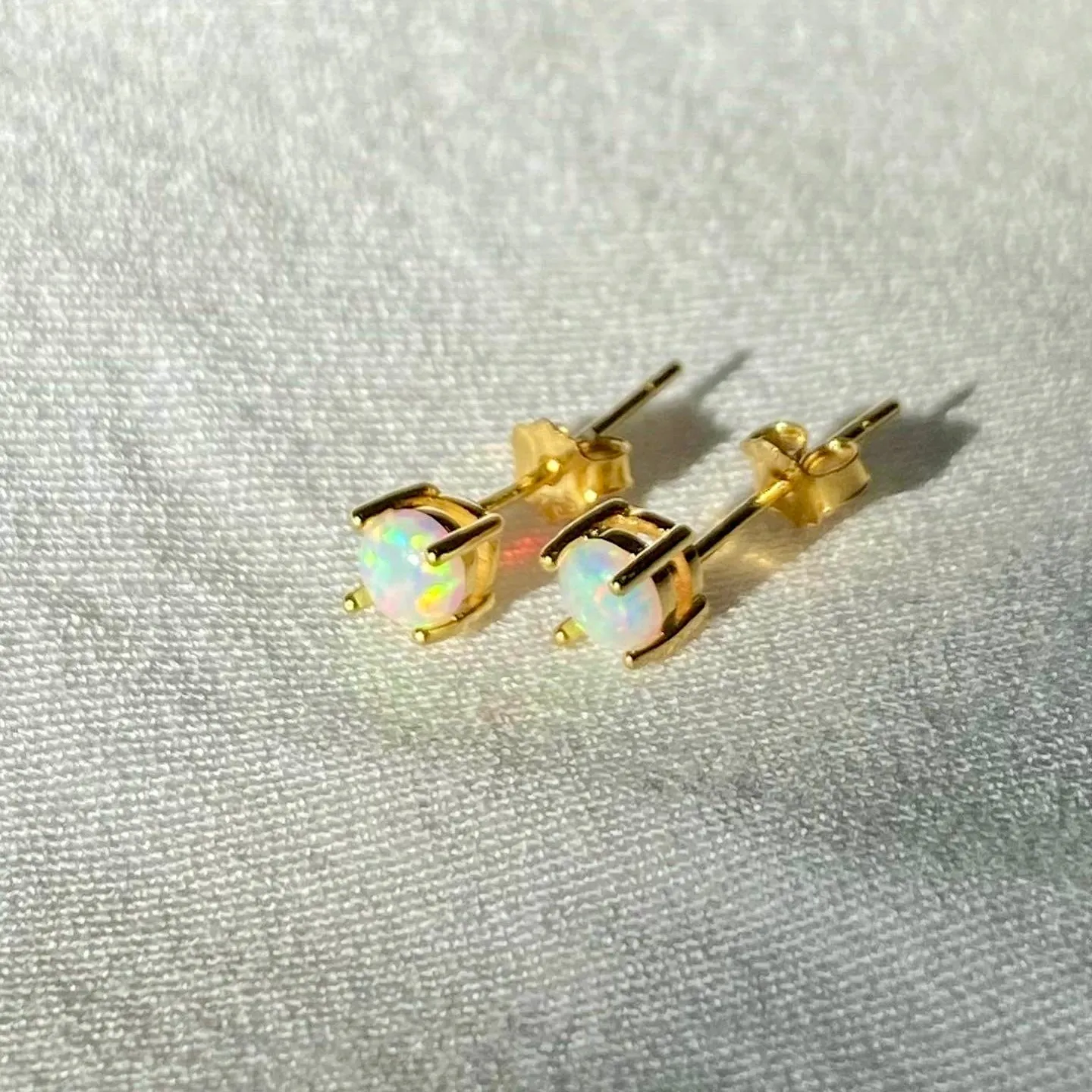 Peroz Callie - White/Blue Opal Stud Earrings