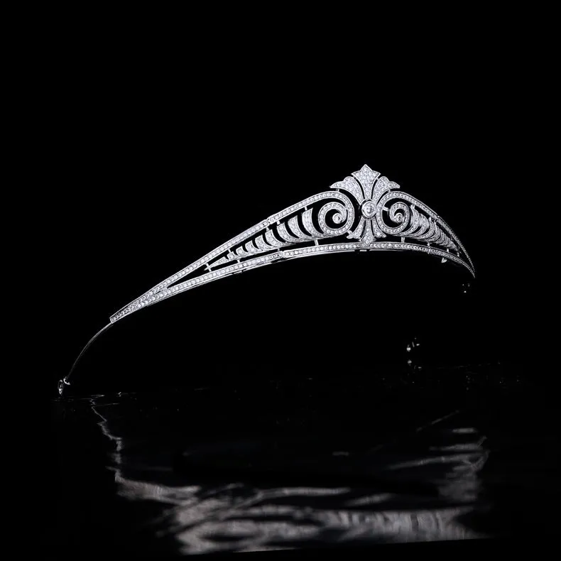 Pretty Wedding Tiara,Crystal Bride Tiaras for Bride,Prom,Party Head Accessories,Hair Accessories for Women