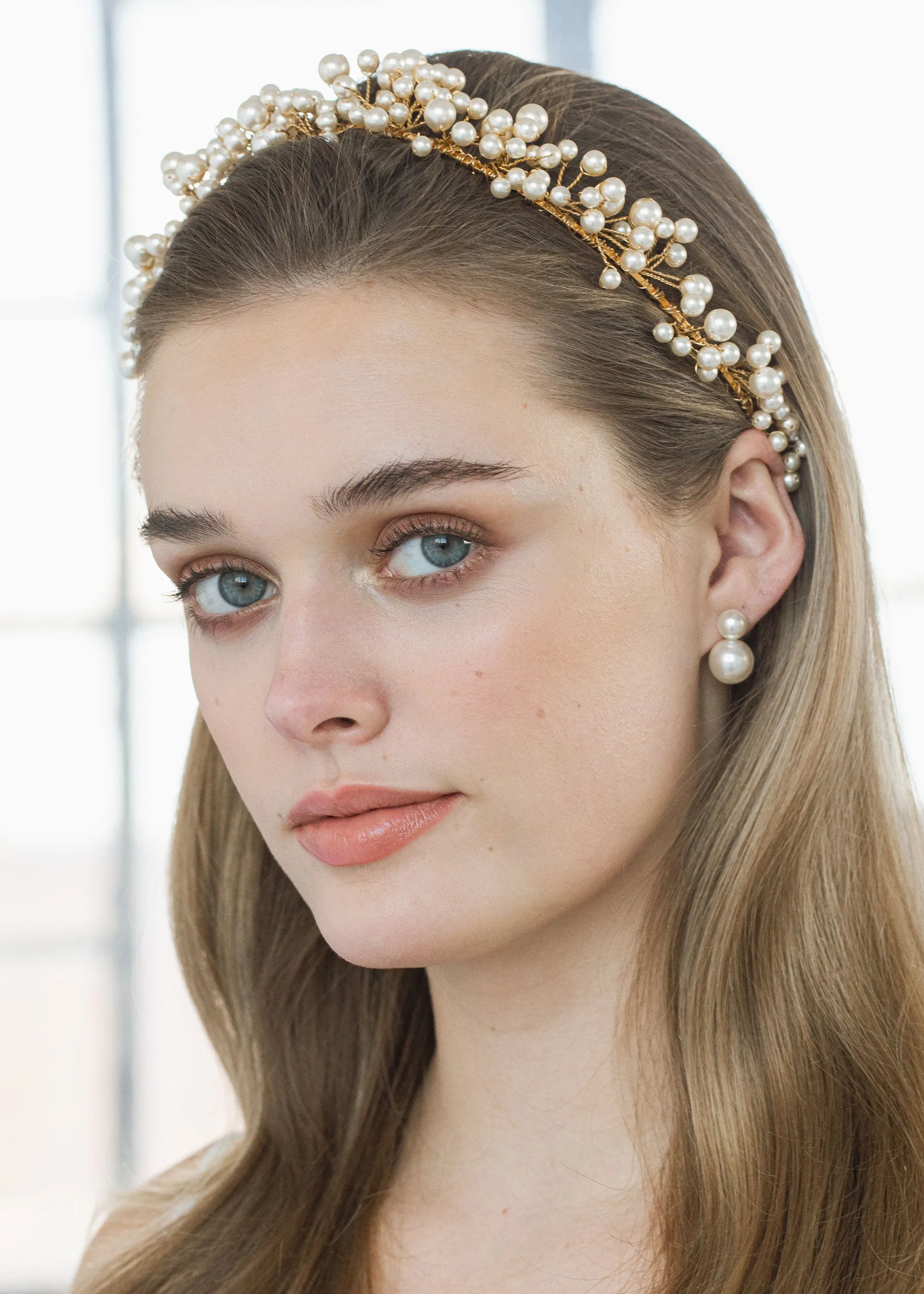 Primavera Tiara -- Pearl Gold