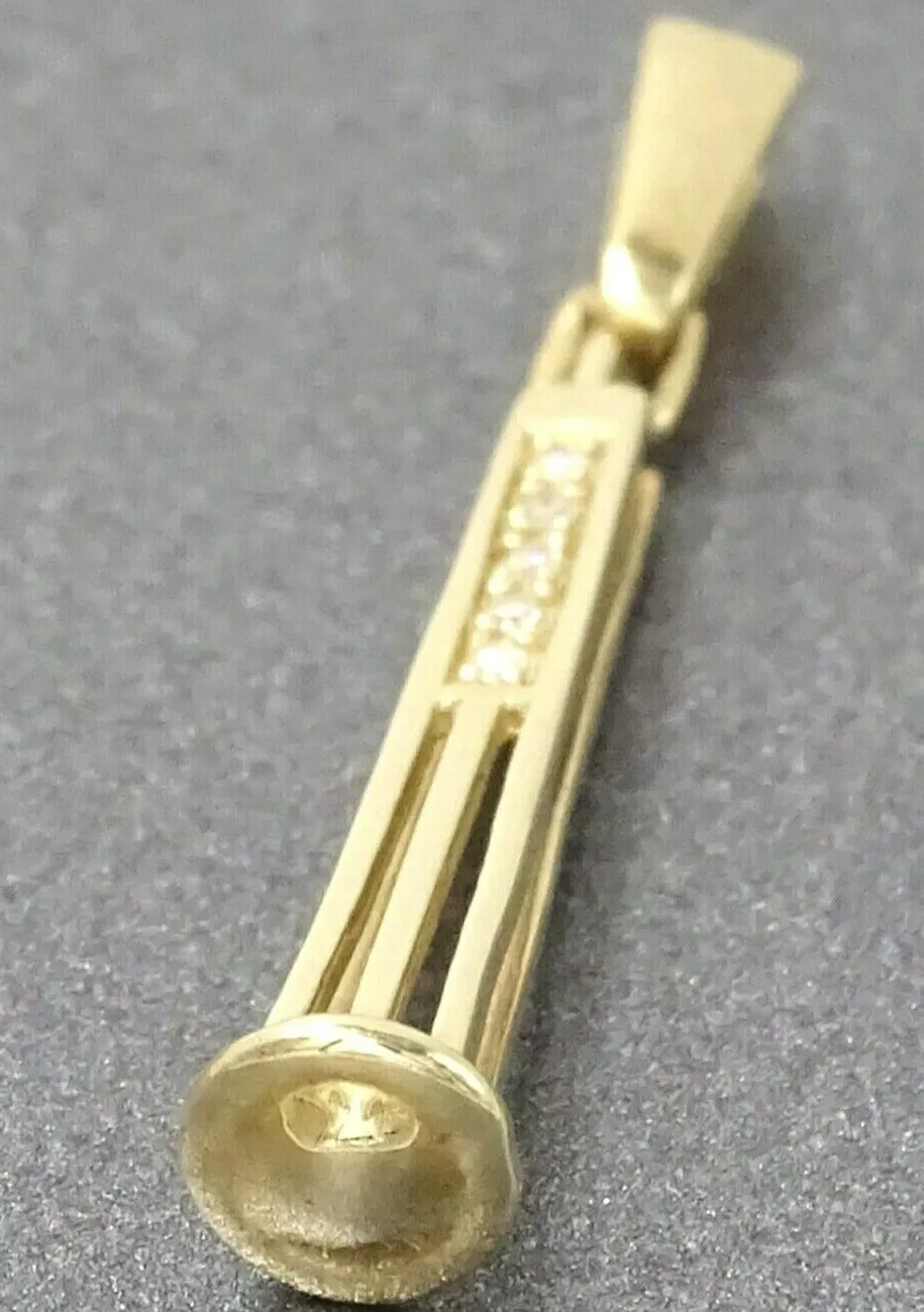 "Radiant Love: Exquisite 10ct Yellow Gold Diamond Pendant"