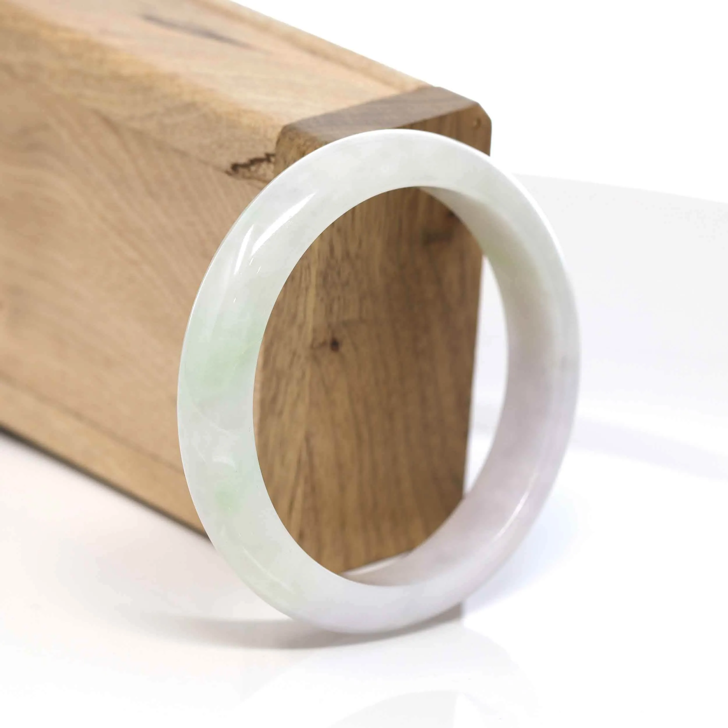 RealJade® "Classic Bangle" Whitish Green Natural Jadeite Jade Bangle (55.60mm)#576