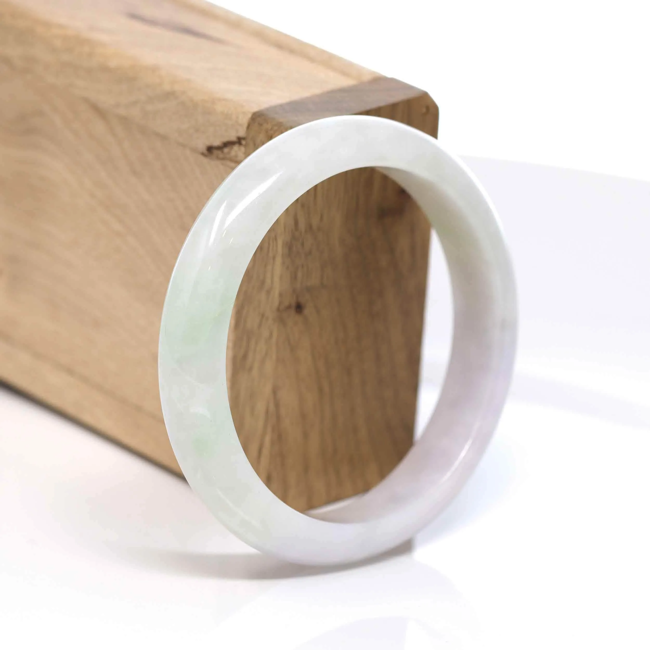 RealJade® "Classic Bangle" Whitish Green Natural Jadeite Jade Bangle (55.60mm)#576