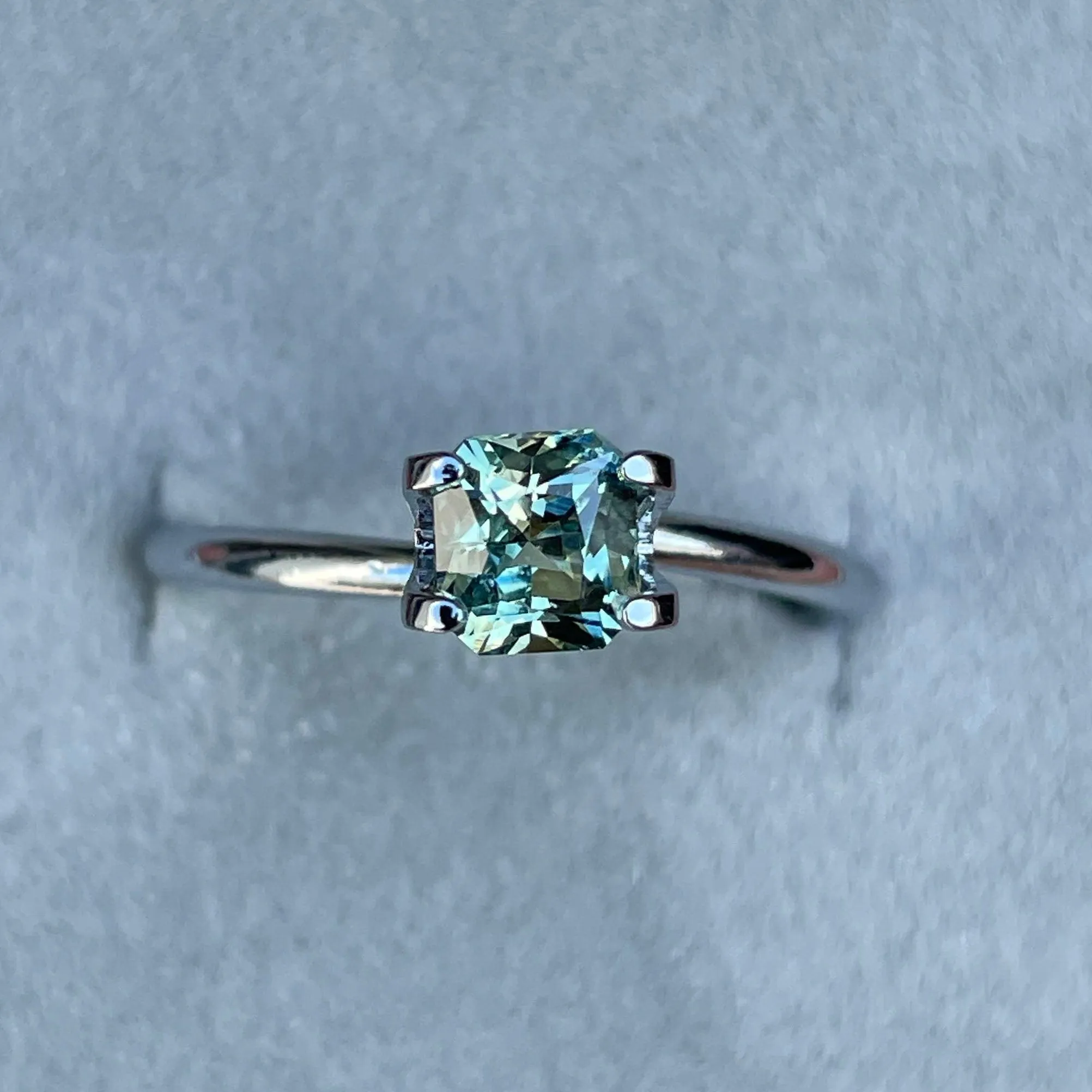 Teal Sapphire 0.88 Ct, Natural Teal Sapphire Ring, Parti sapphire, Teal Sapphire Engagement Ring, bespoke Ring, For Custom ring Loose gem