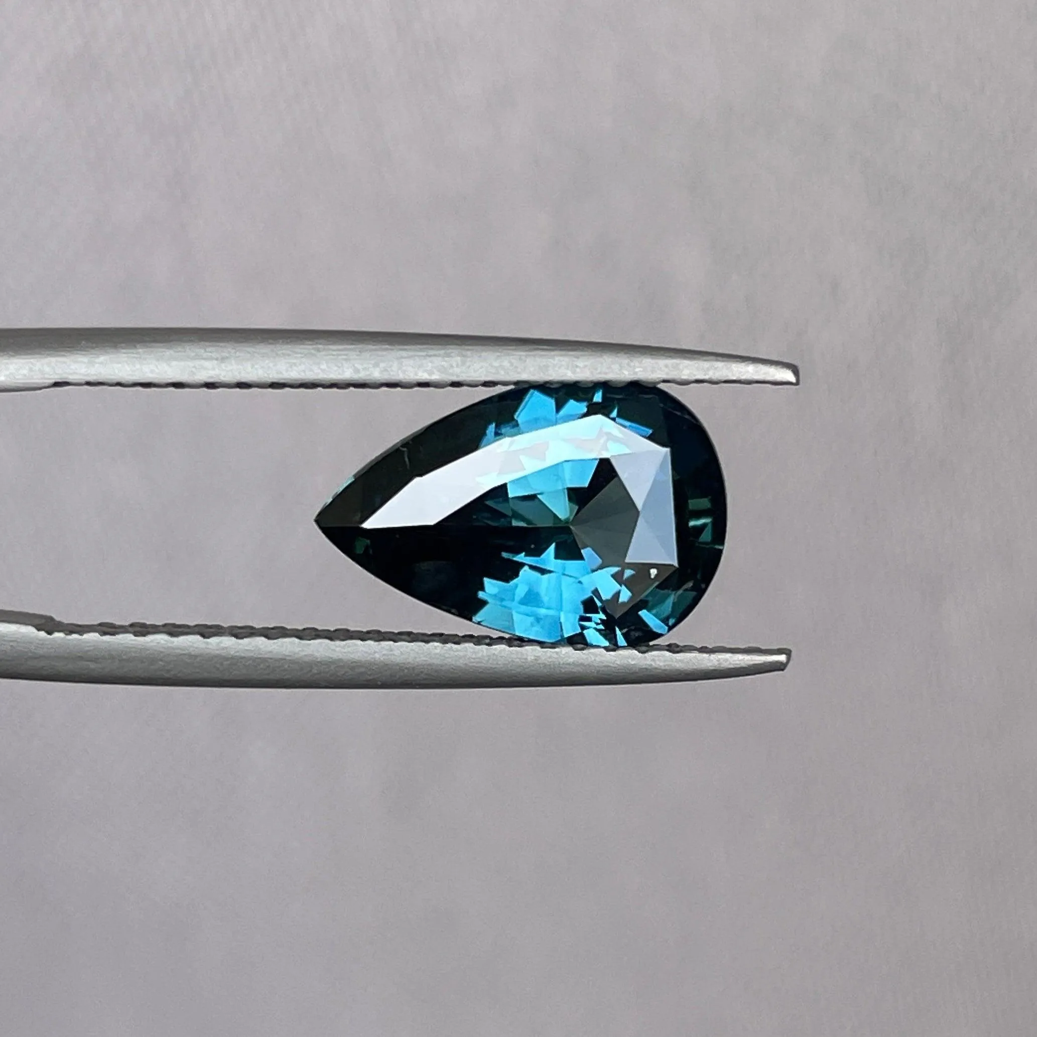 This 2.54 carat Teal Sapphire is well cut to bring out the best colour and luster, and has a perfect colour blend