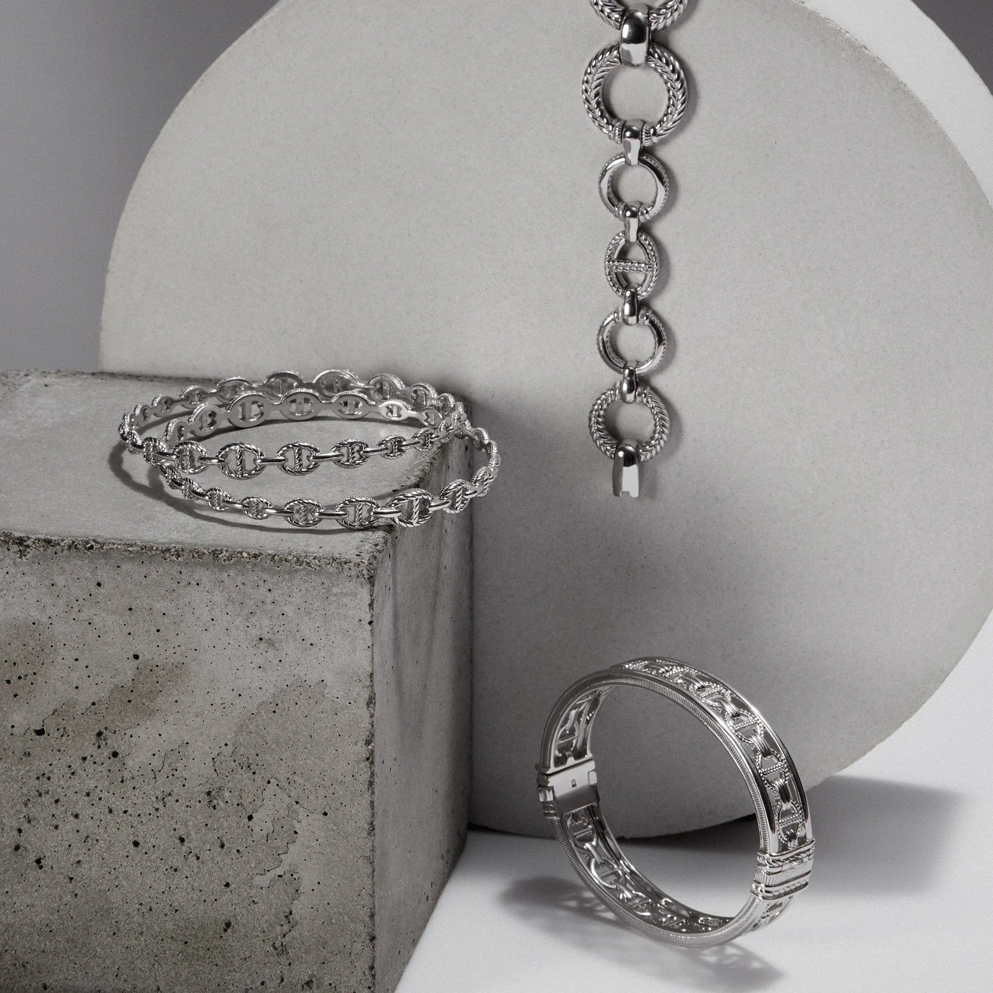 Vienna Link Bracelet