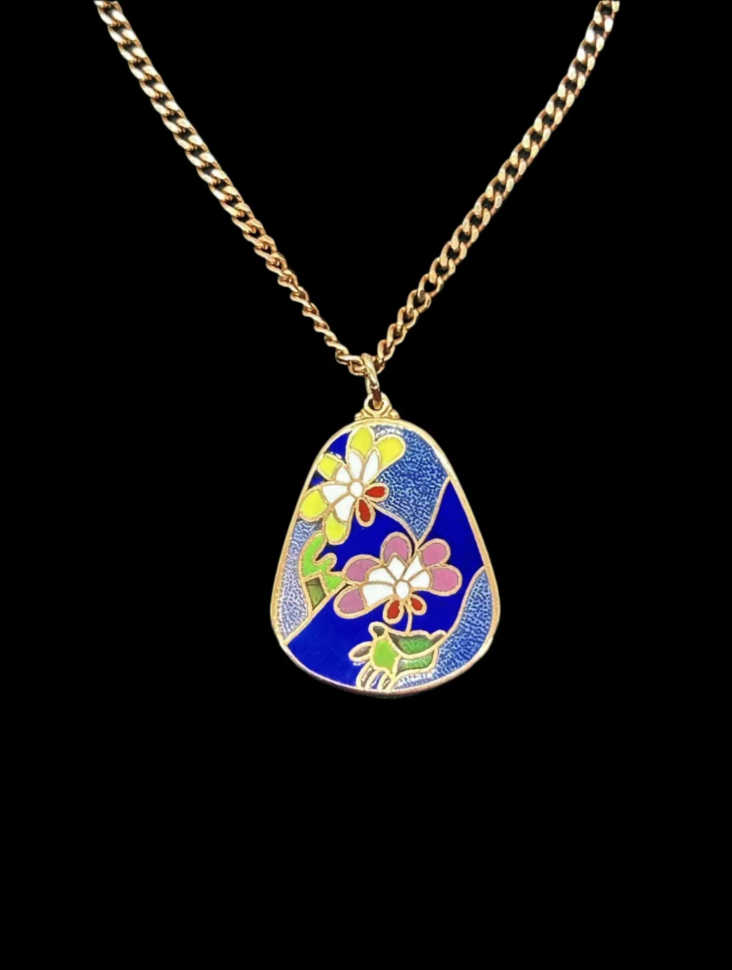 Vintage Sarah Coventry Lotus Blossom Pendant with Chain (1979)