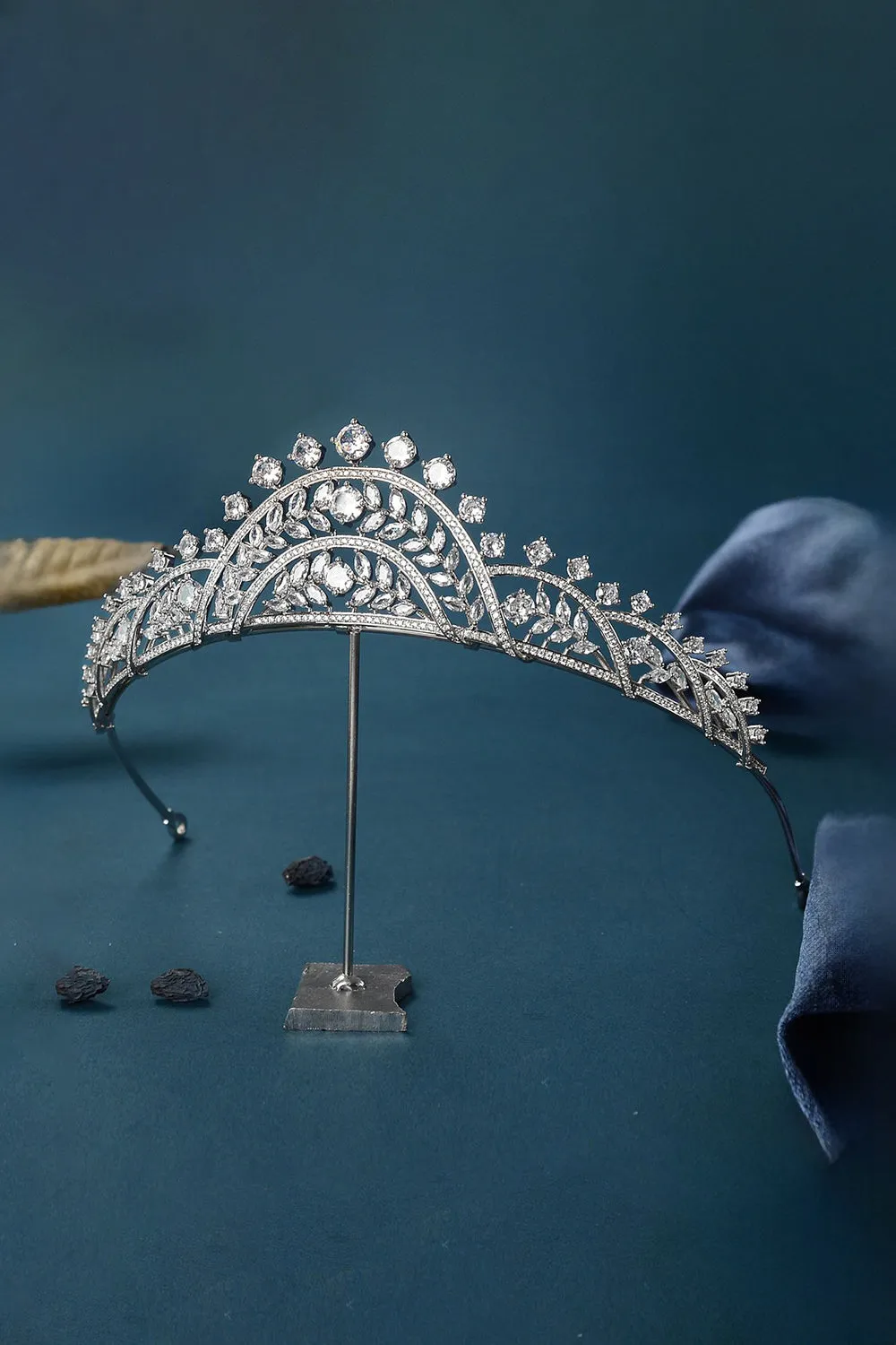 Women's Silver Regal Laurel Crowns