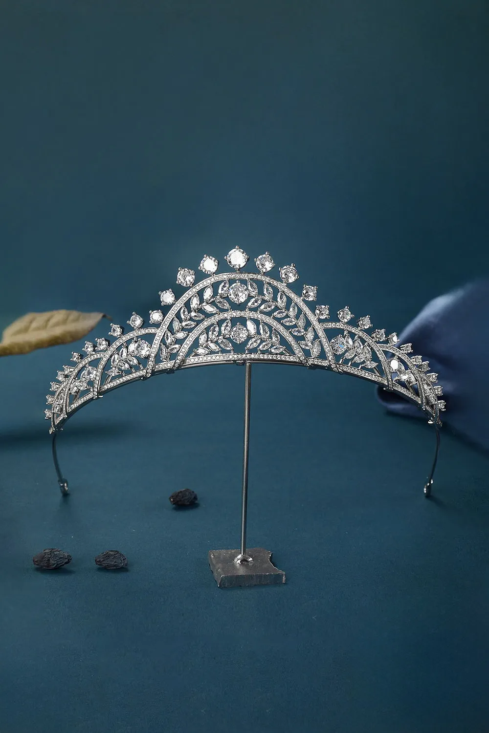 Women's Silver Regal Laurel Crowns